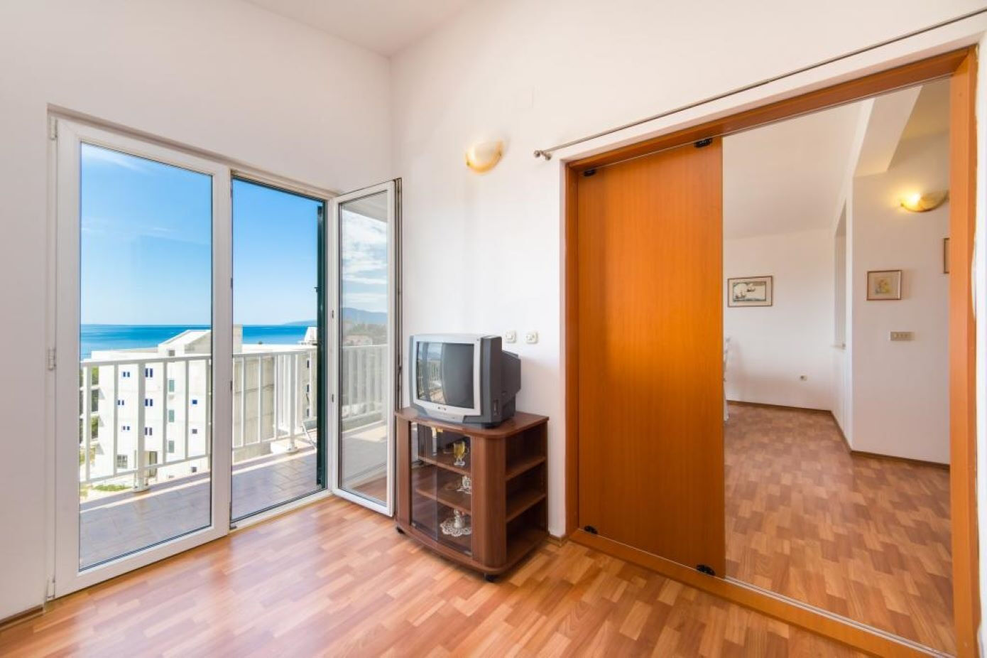 Apartments Gloria 111061-A8