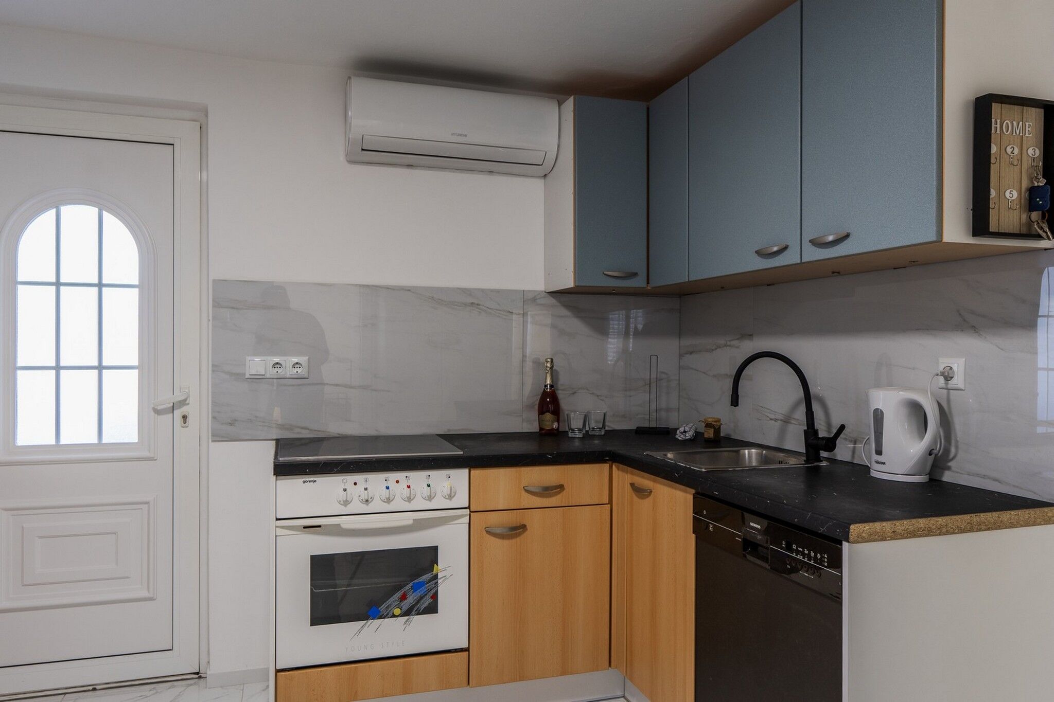 Apartments Kristija 11112-A1