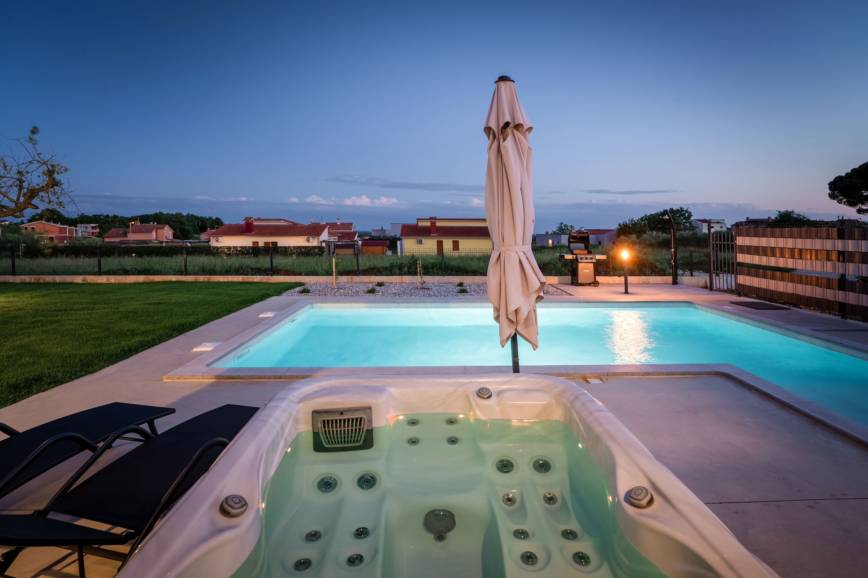 Villa Jasminka s bazenom i  whirlpool-om 63715-K1