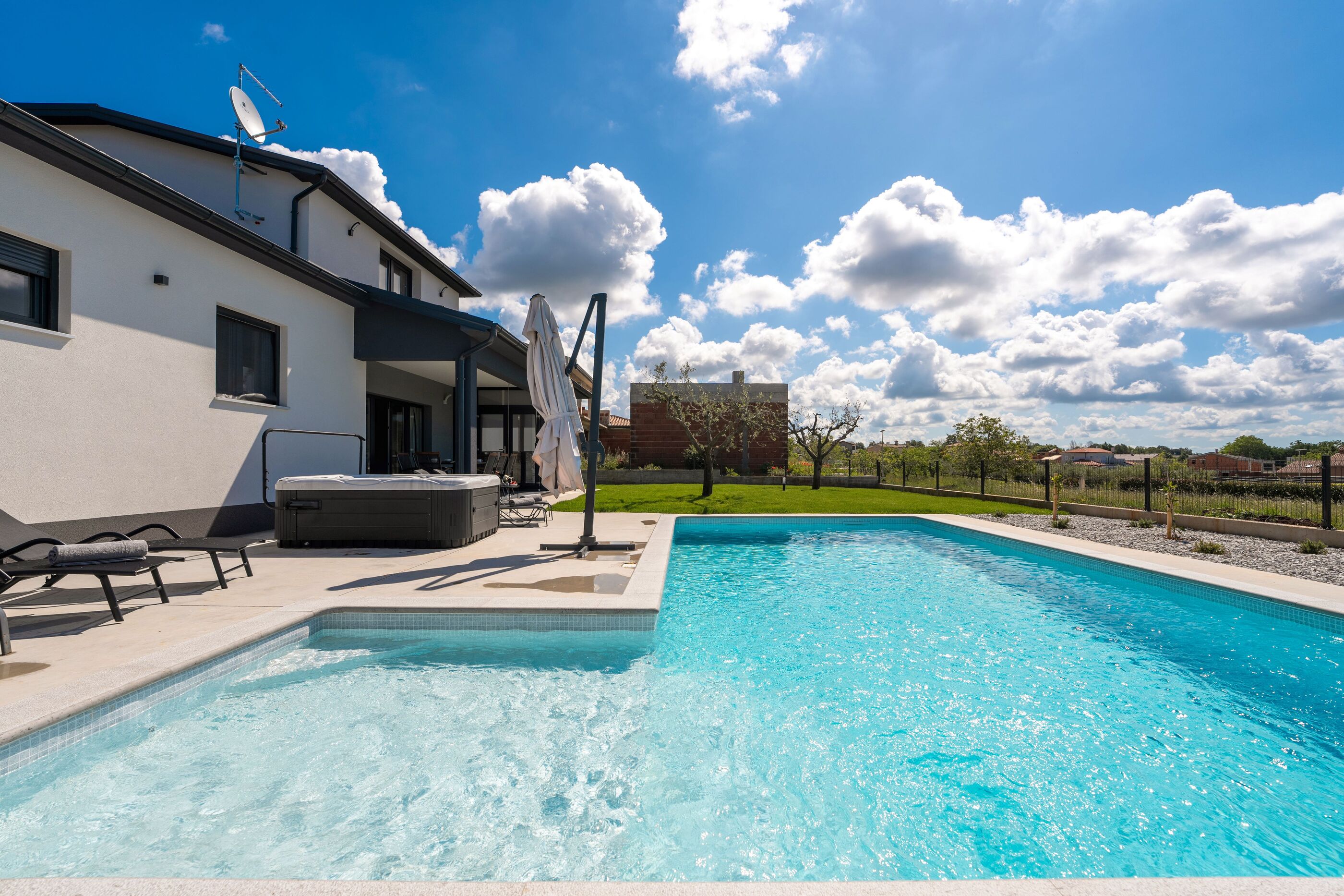 Villa Jasminka s bazenom i  whirlpool-om 63715-K1