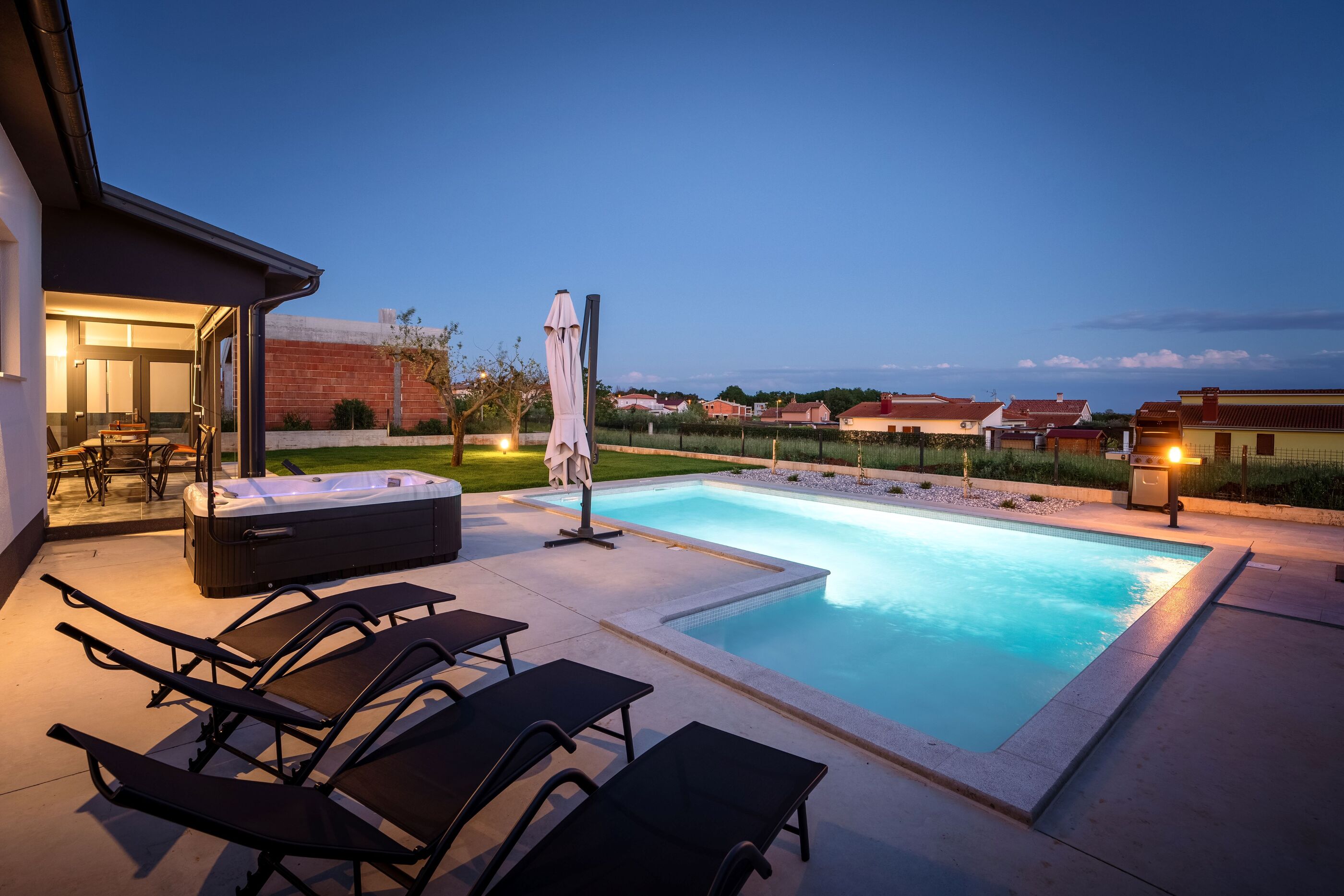Villa Jasminka s bazenom i  whirlpool-om 63715-K1