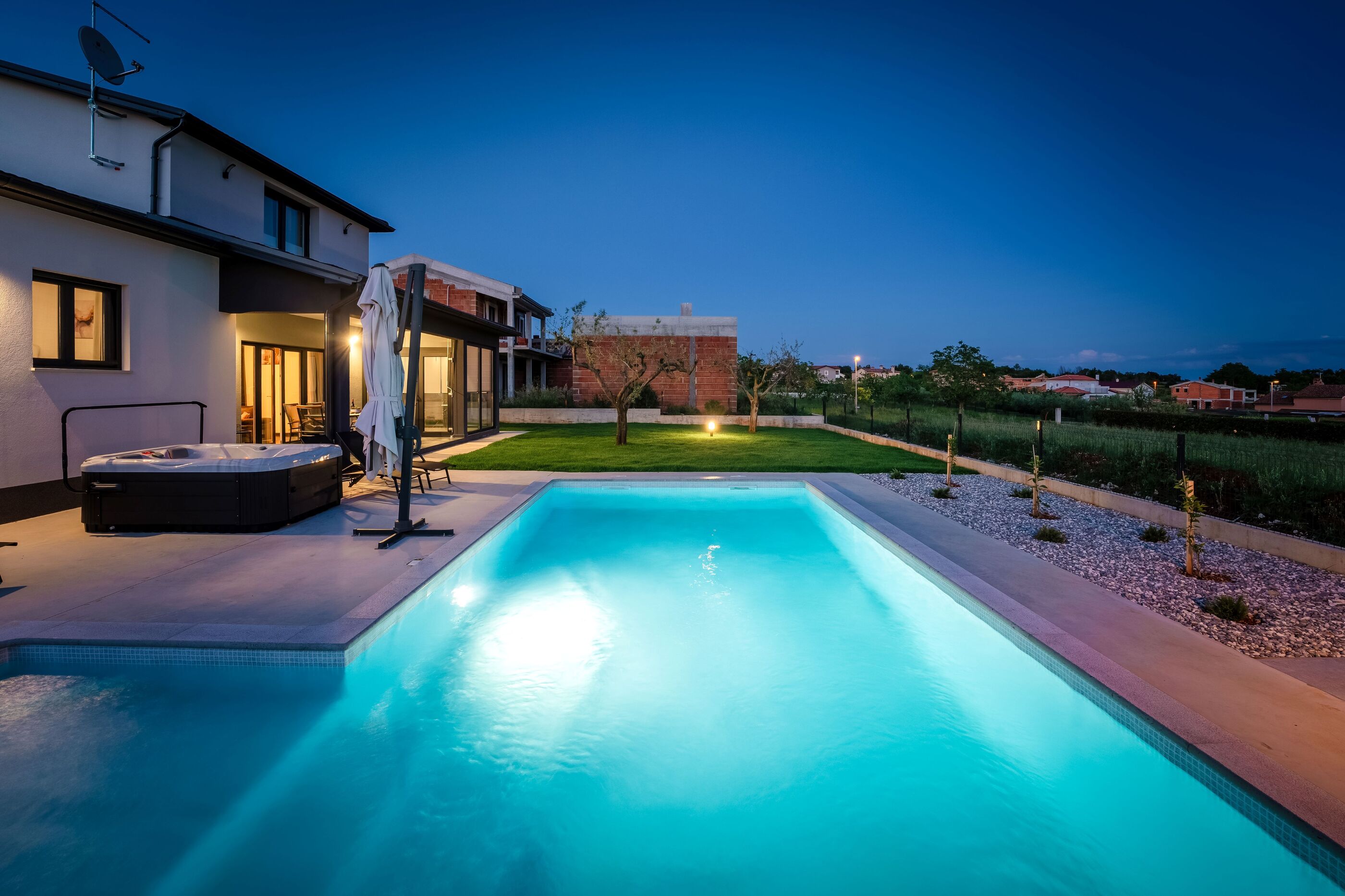 Villa Jasminka s bazenom i  whirlpool-om 63715-K1