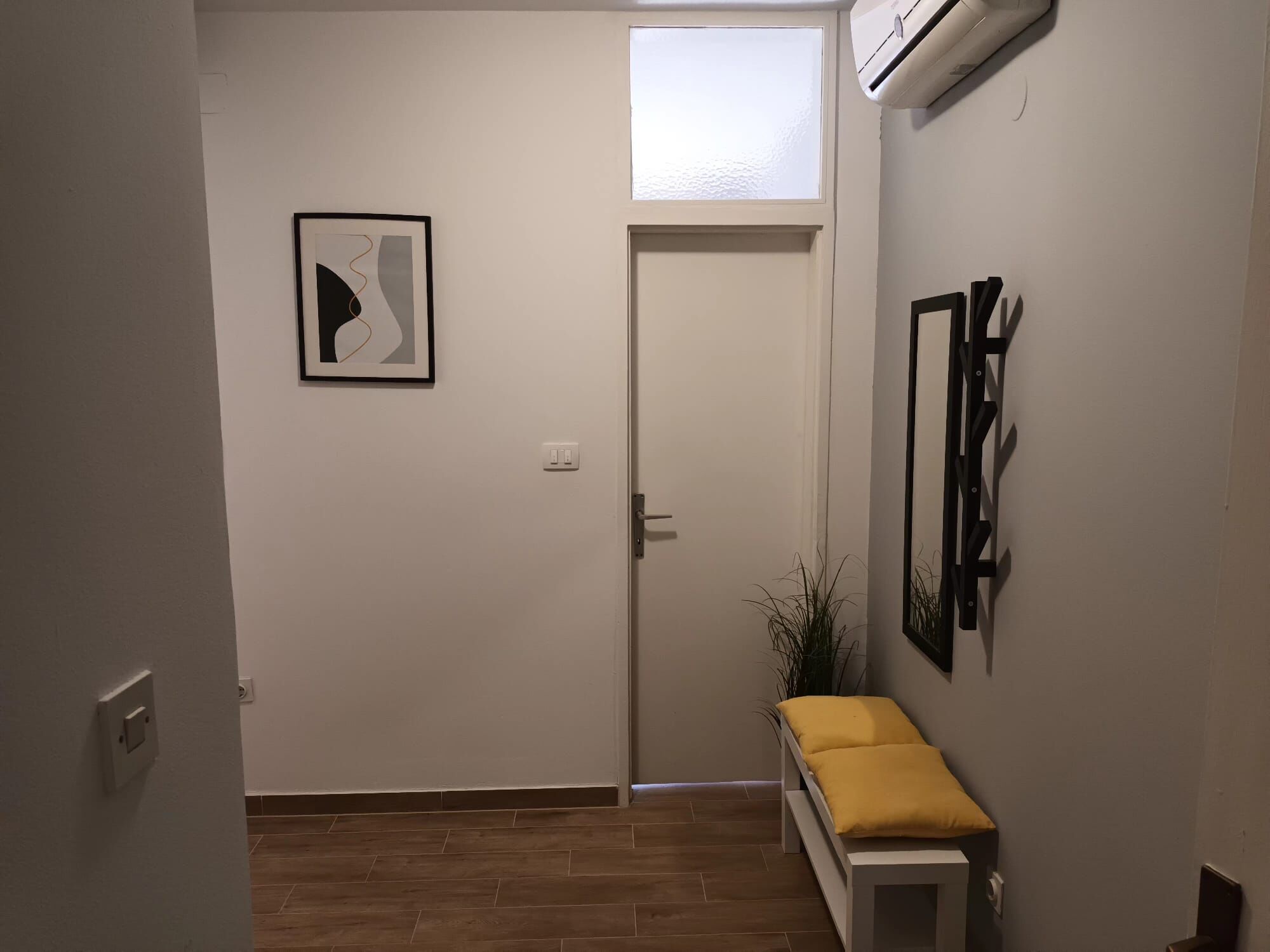 Apartments Marinko 57201-A1