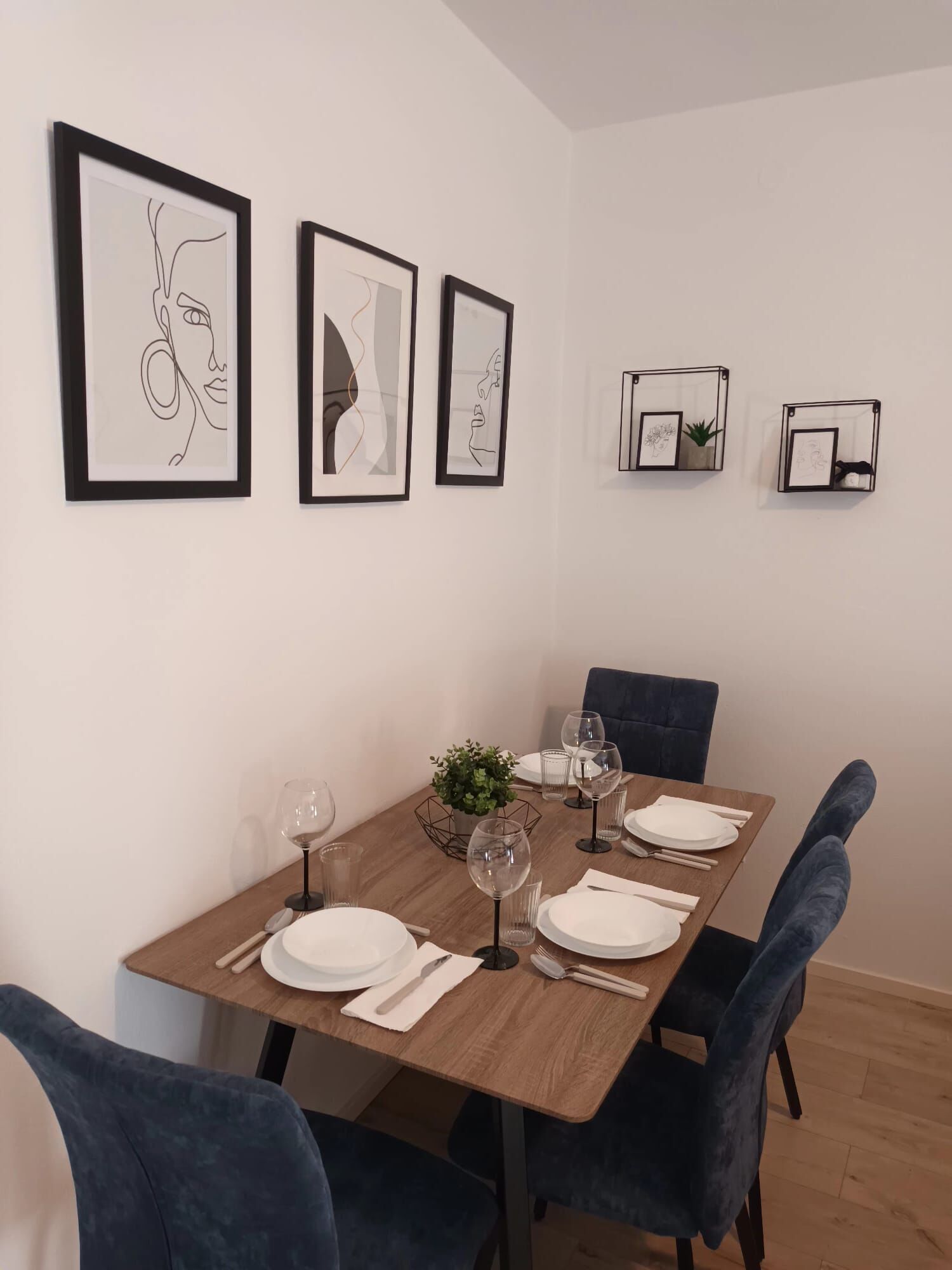 Apartments Marinko 57201-A1