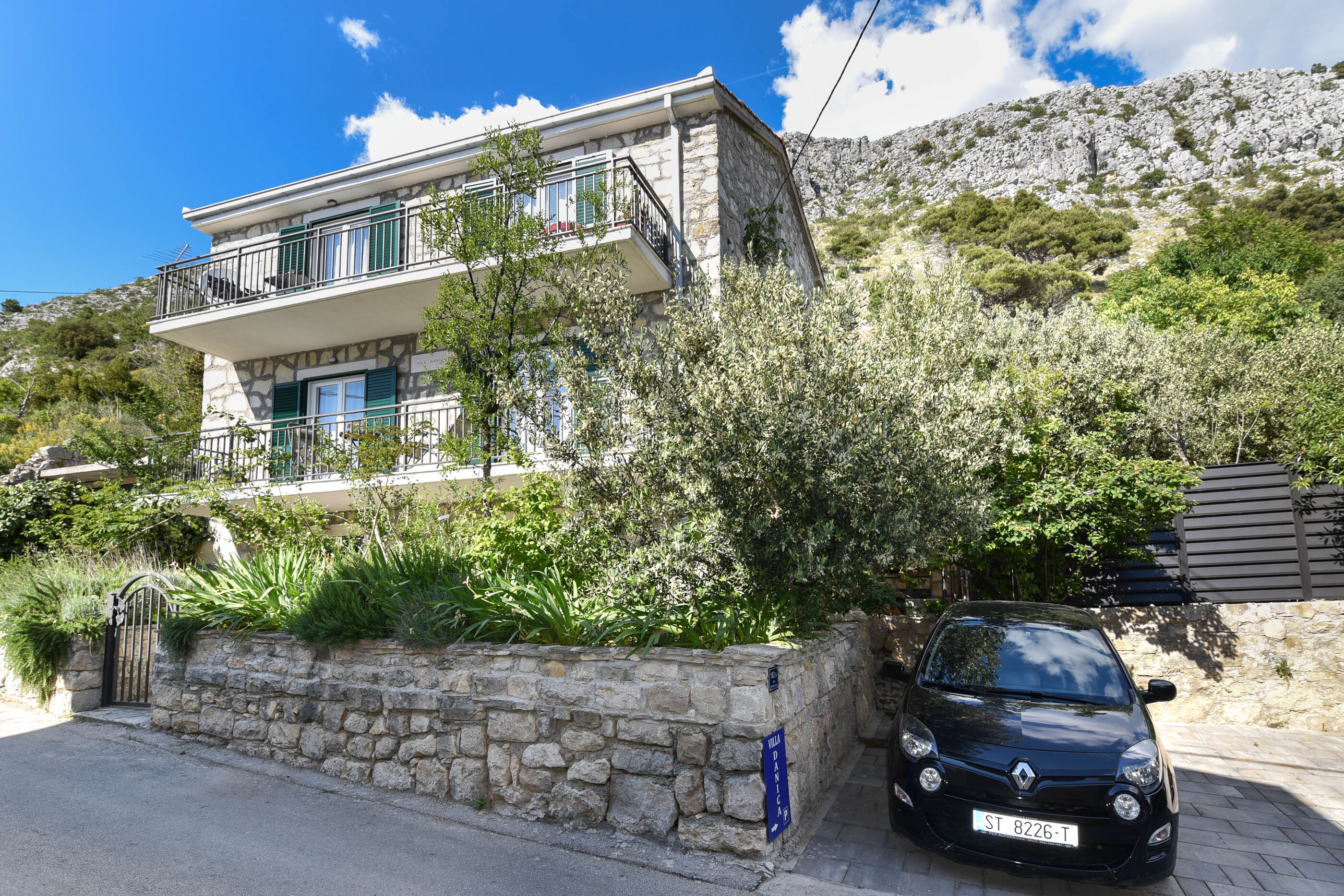 House Villa Danica on the hills 42151-K1