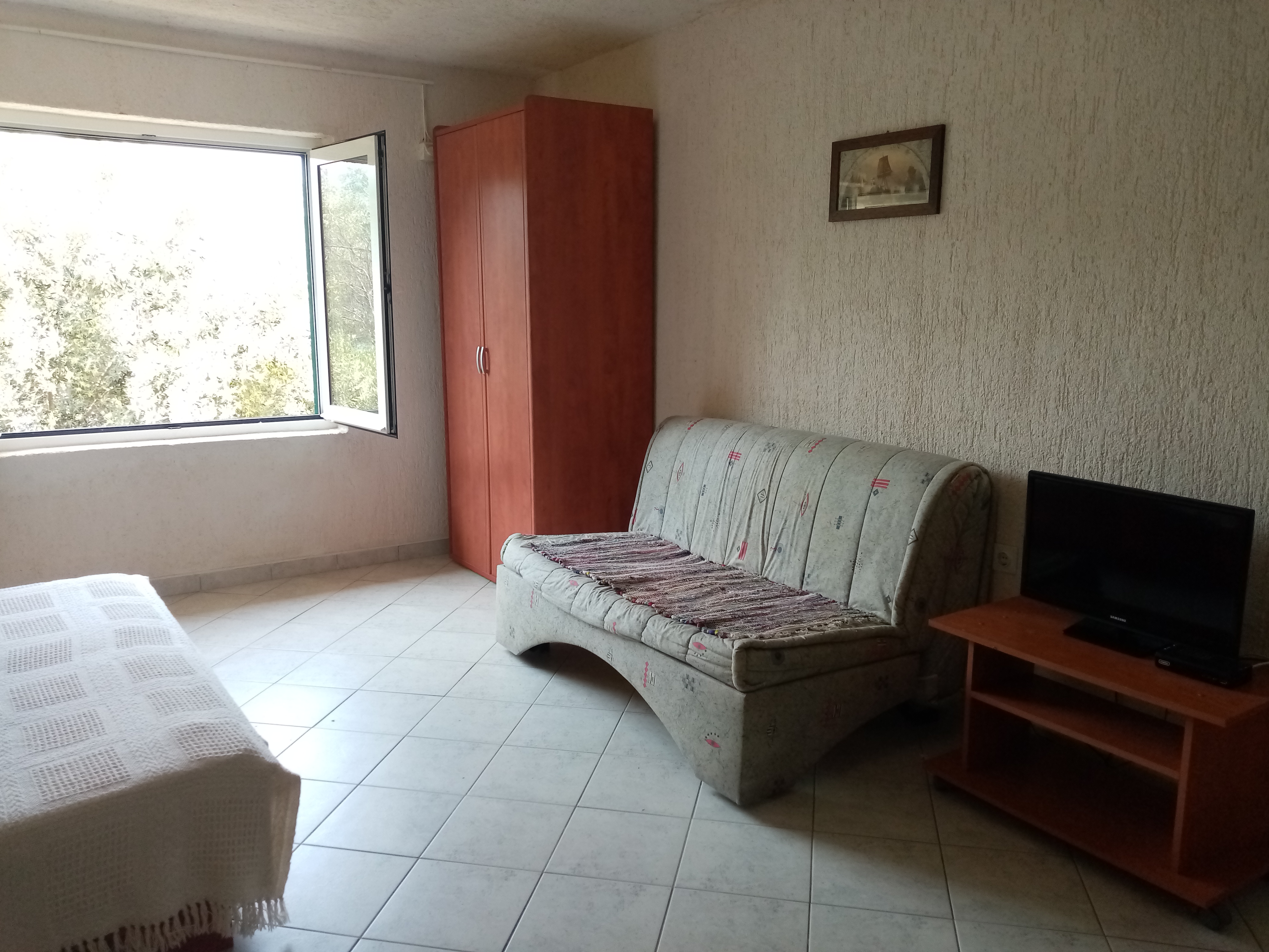 Apartments More 100881-A2