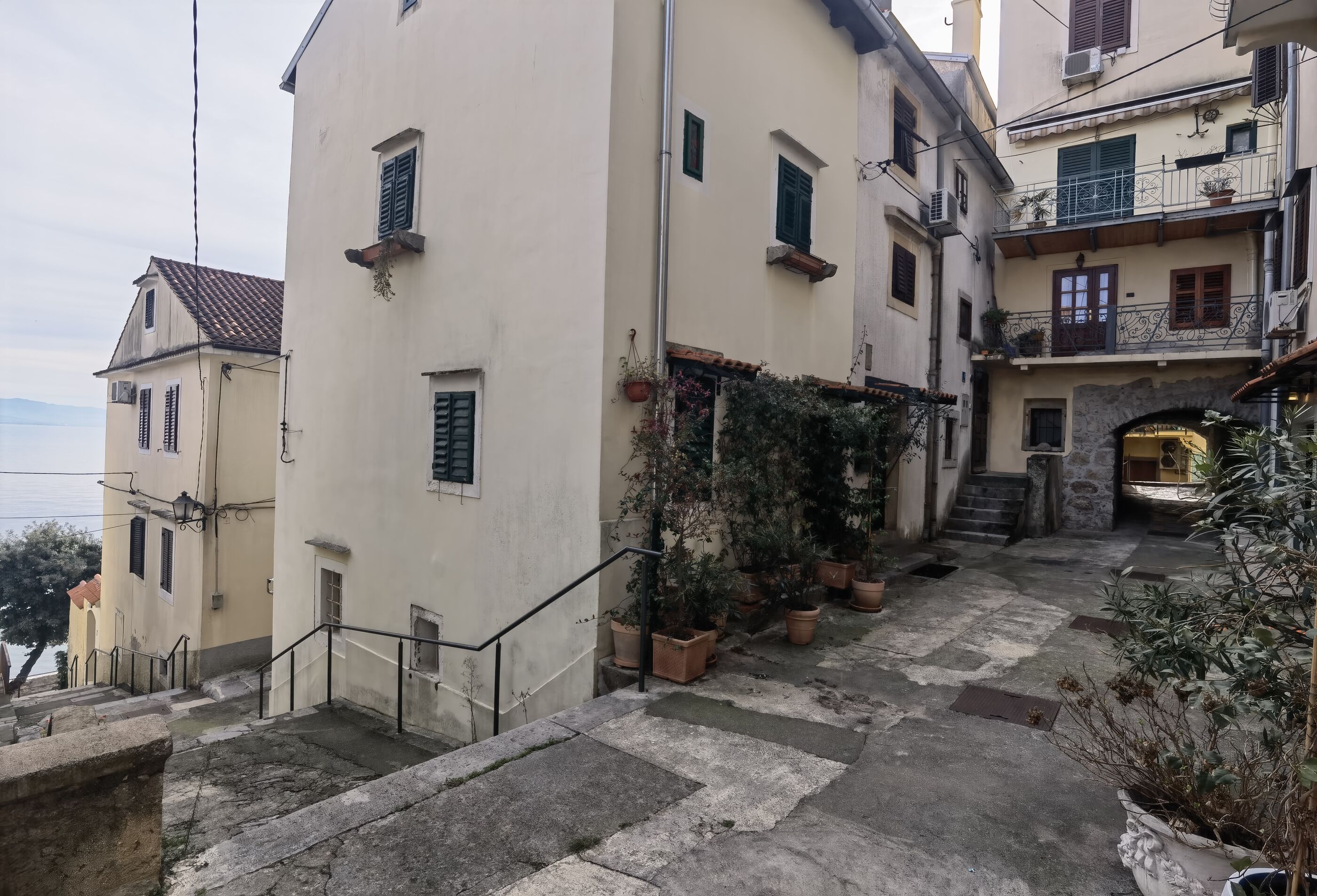 Apartments Near the sea 66902-A1