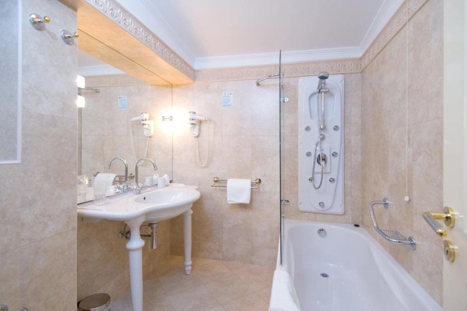 Apartments and Room Luxury dream 11116-A9