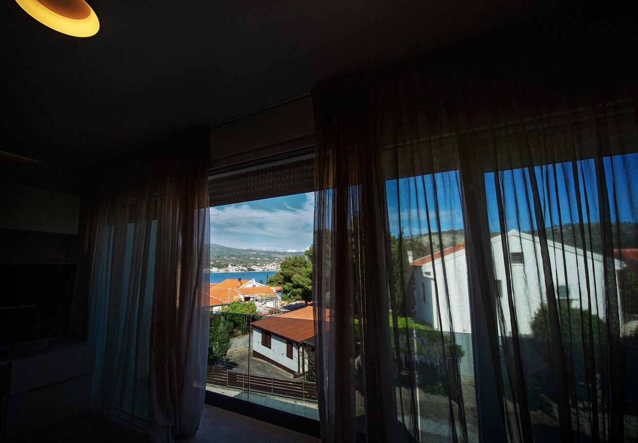 House Nepi 111161-K1