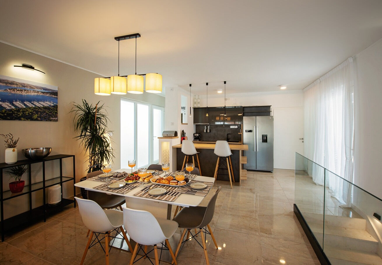 House Nepi 111161-K1
