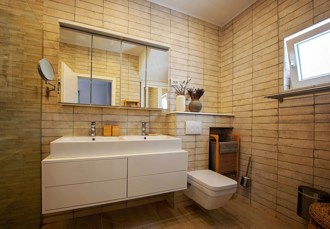 House Nepi 111161-K1