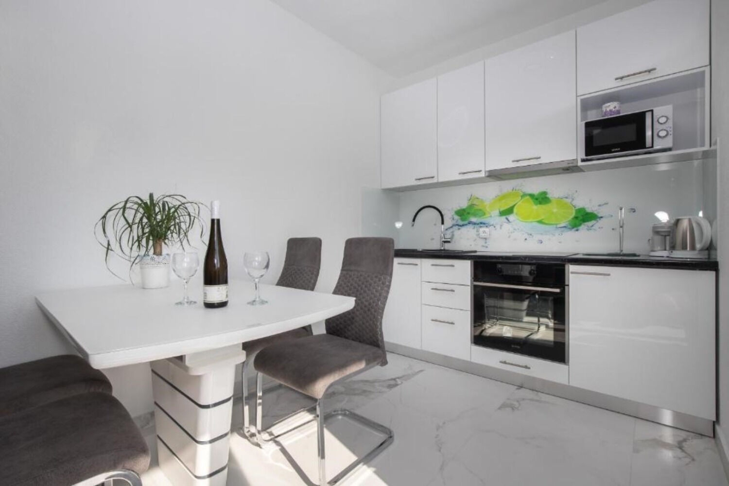 Apartments Ivan 111171-A1