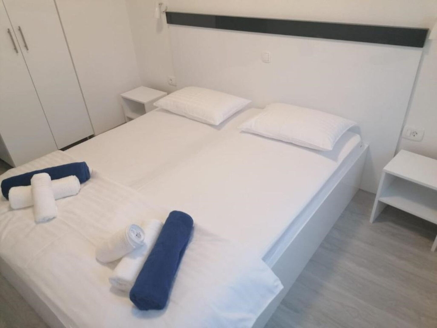 Apartments Ivan 111171-A1