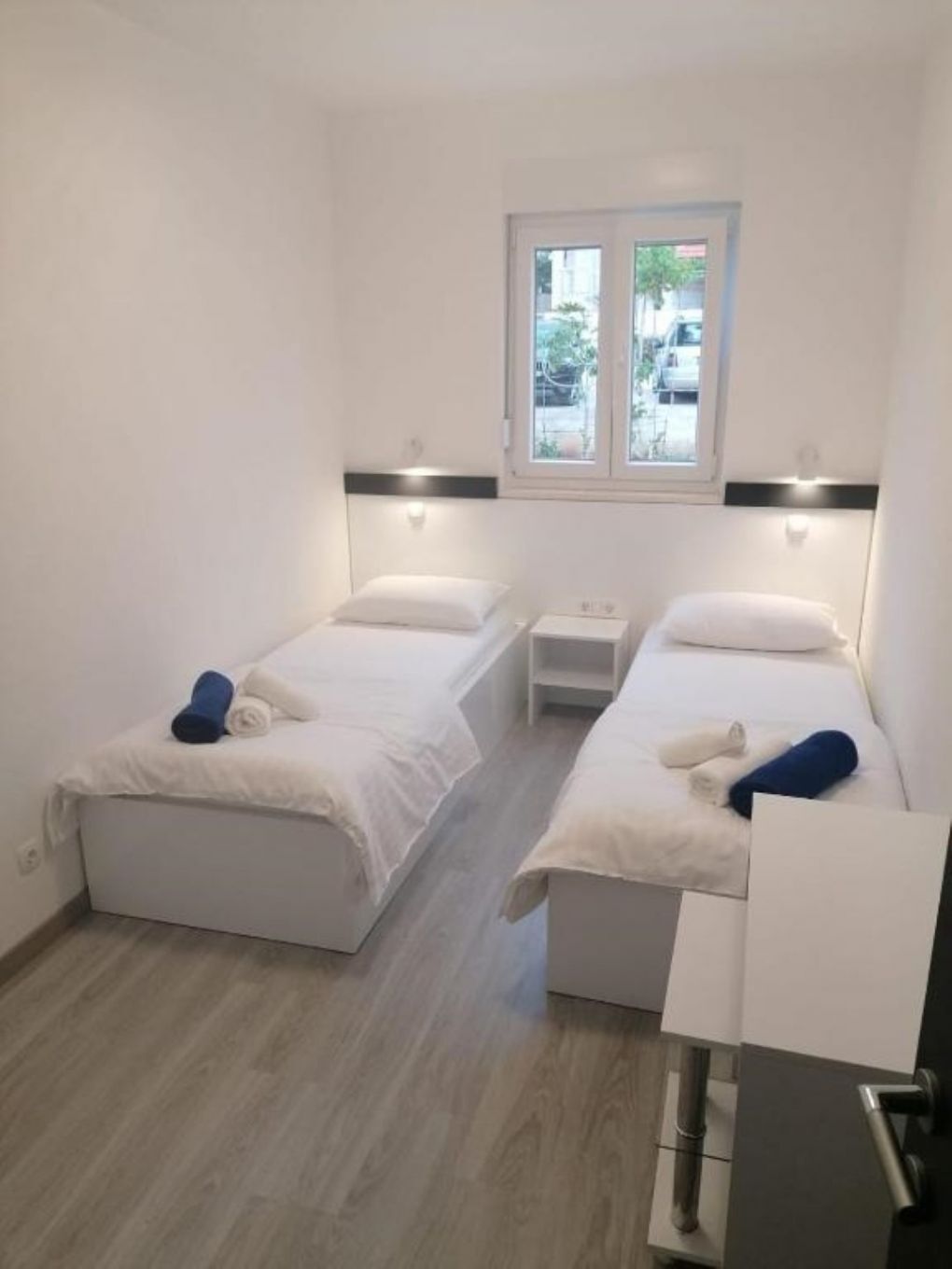 Apartments Ivan 111171-A2