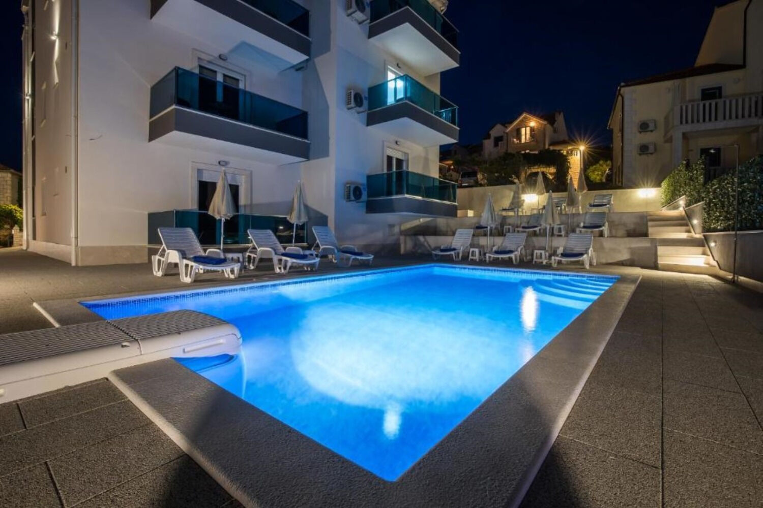 Apartments Ivan 111171-A1