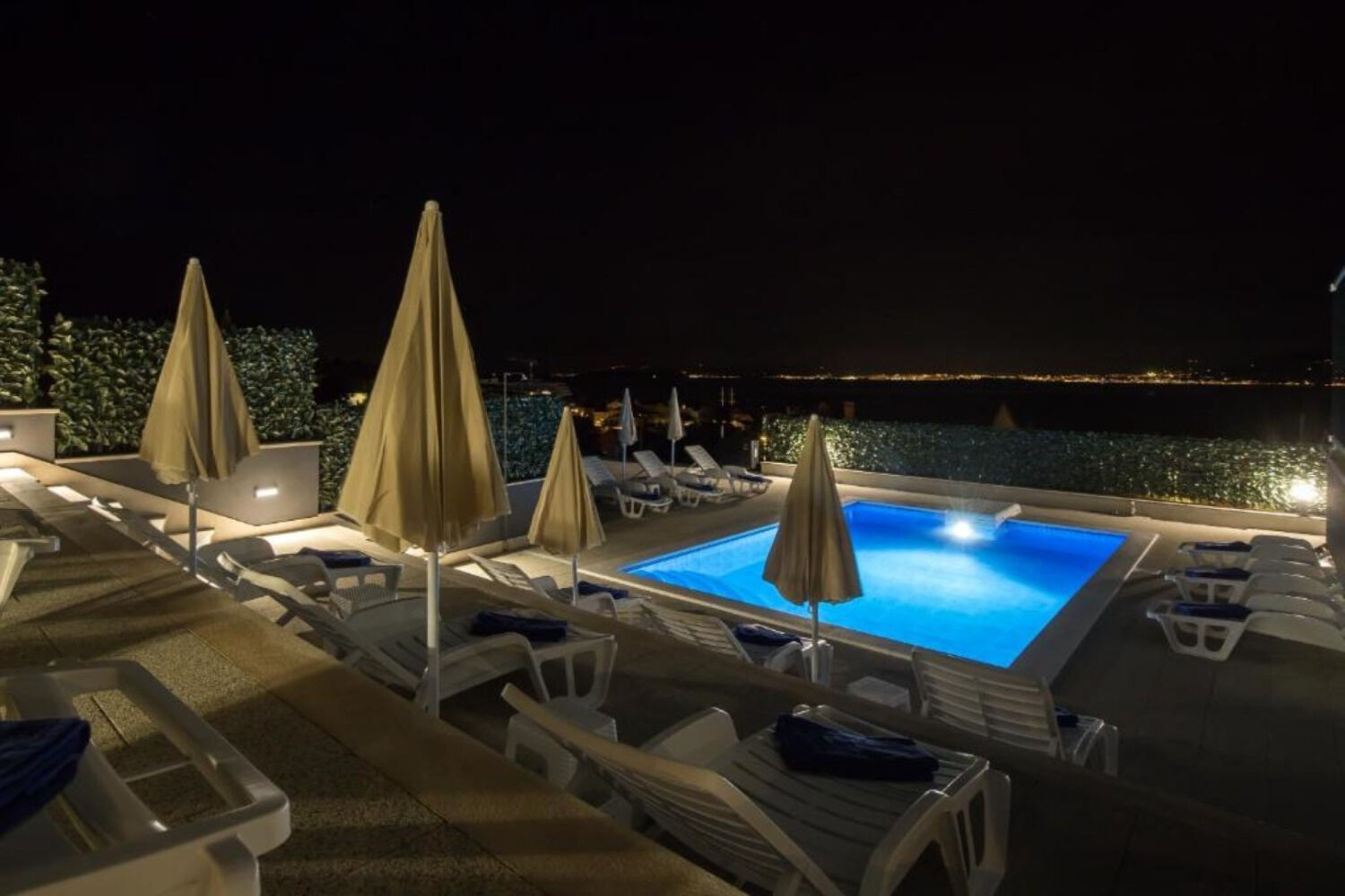 Apartments Ivan 111171-A1