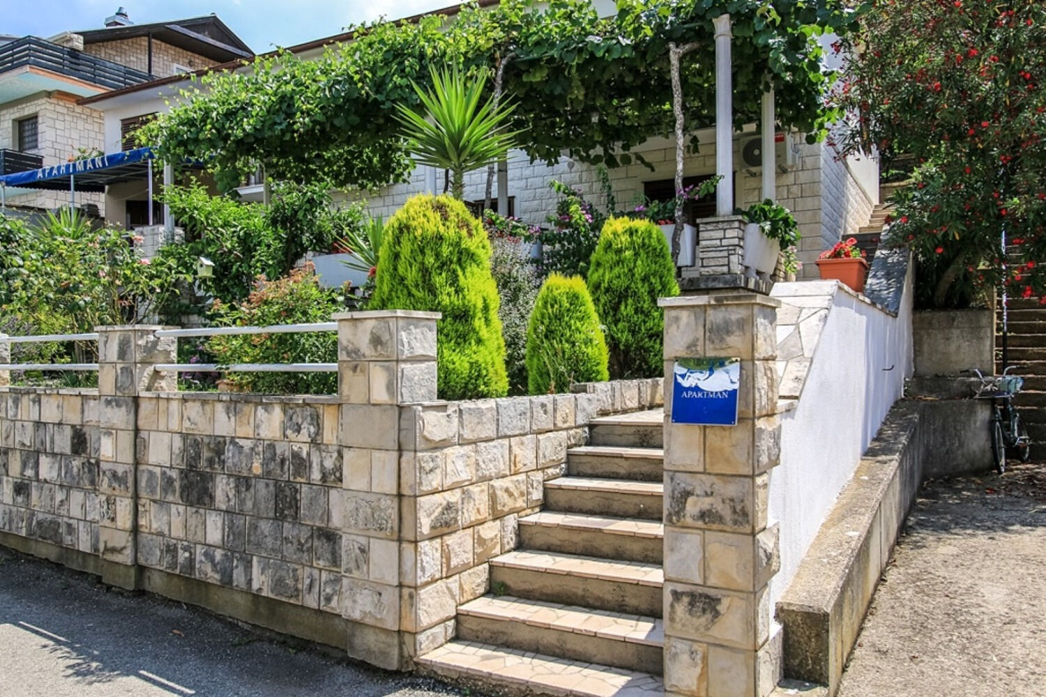 Apartments Ivana 111191-A2
