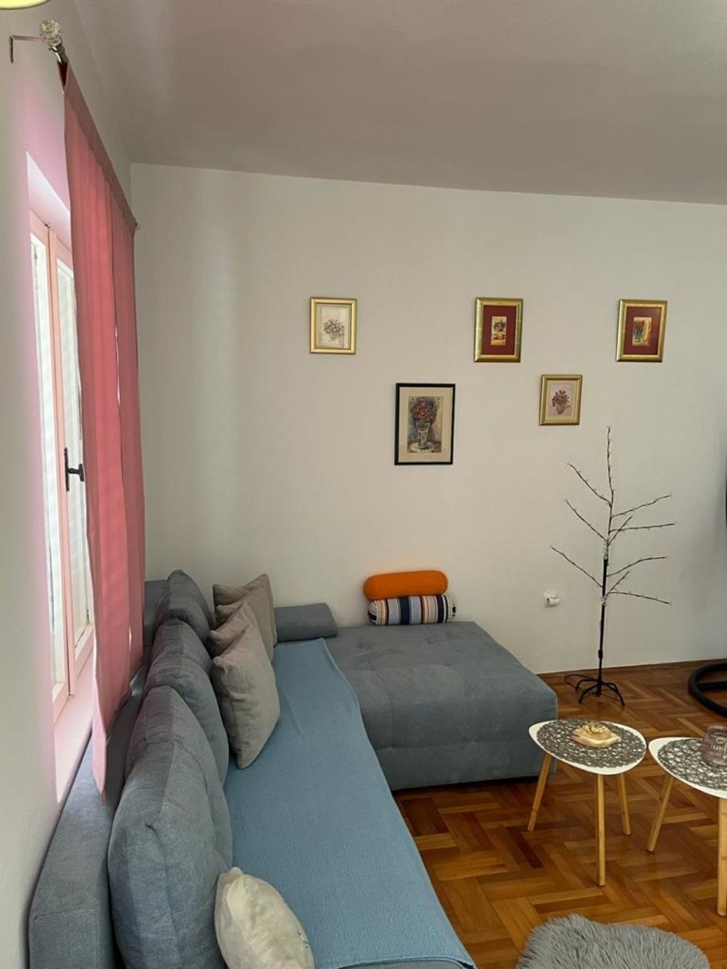 Apartment Mario 2 111201-A1
