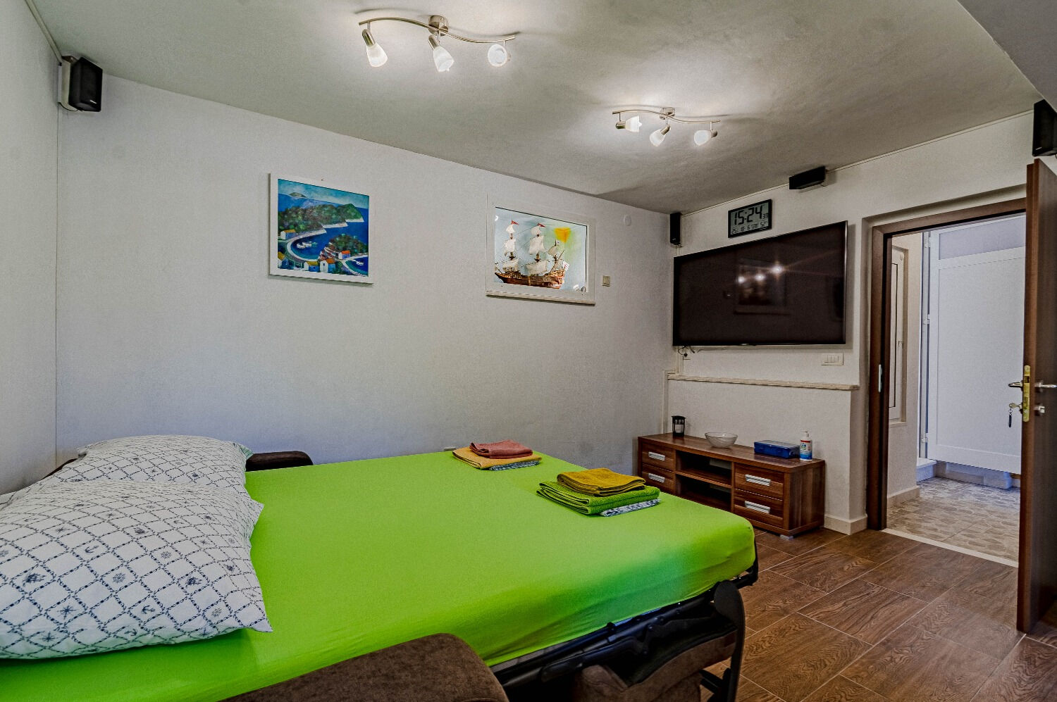 Apartment Mir 105971-A4