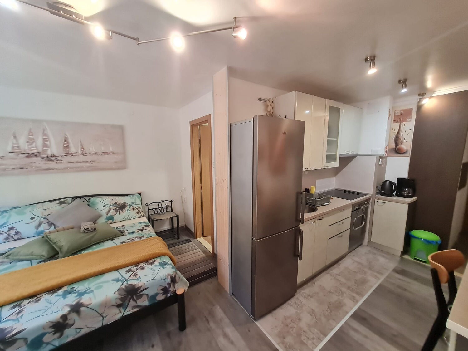 Apartment Lovely 11128-A1