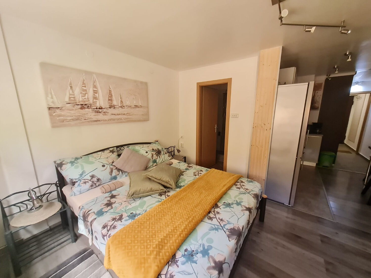 Apartment Lovely 11128-A1