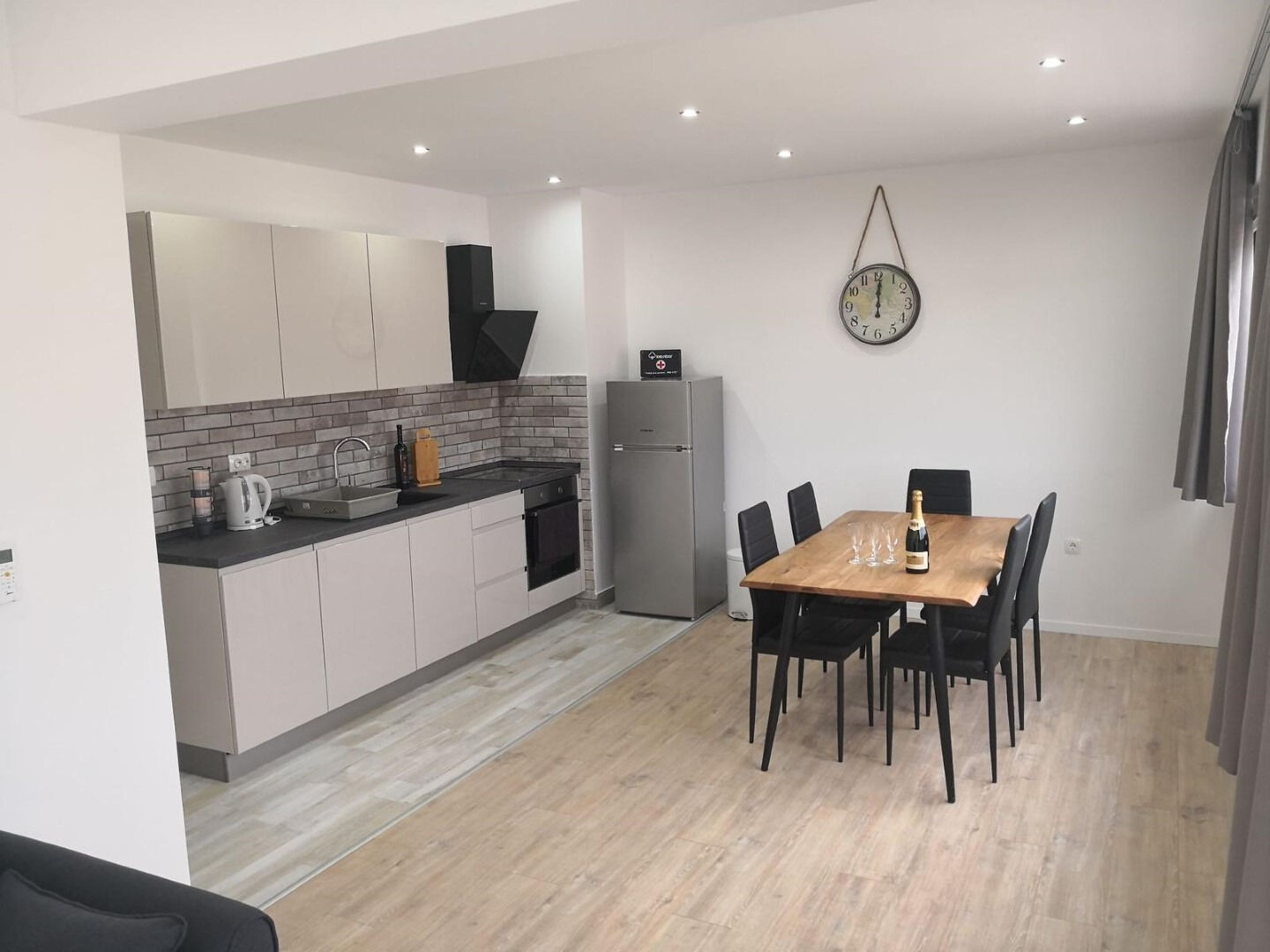 Apartment Tomi 111261-A1