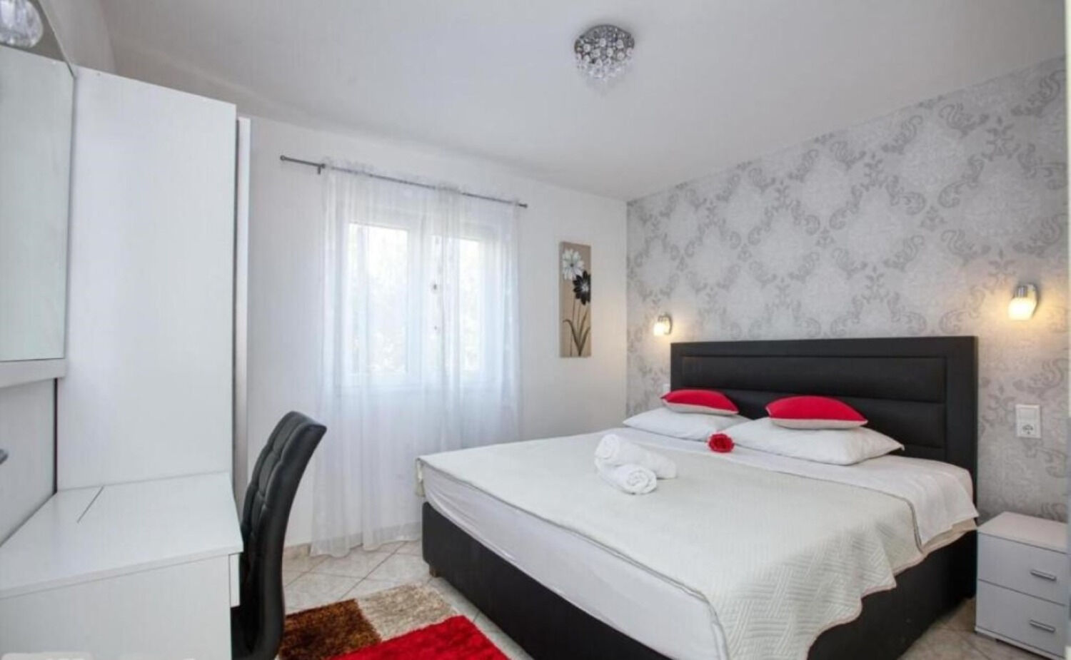 House Mirka 11135-K1