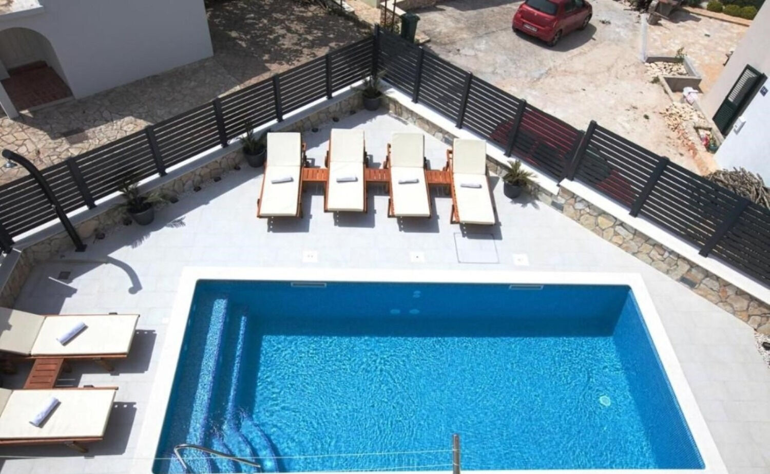 House Mirka 11135-K1