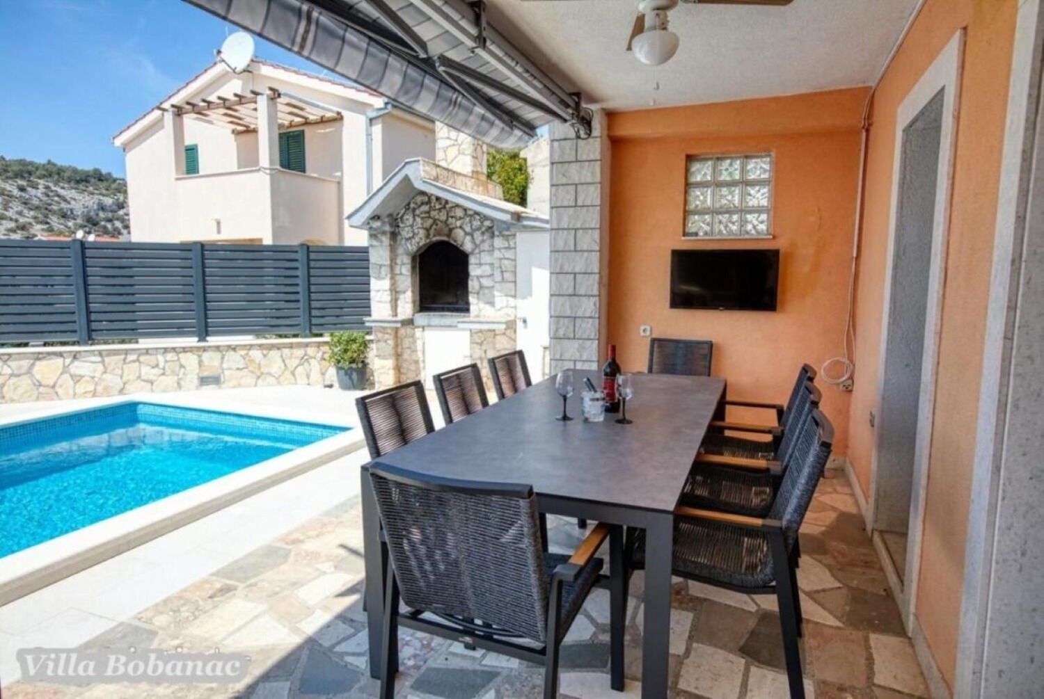 House Mirka 11135-K1