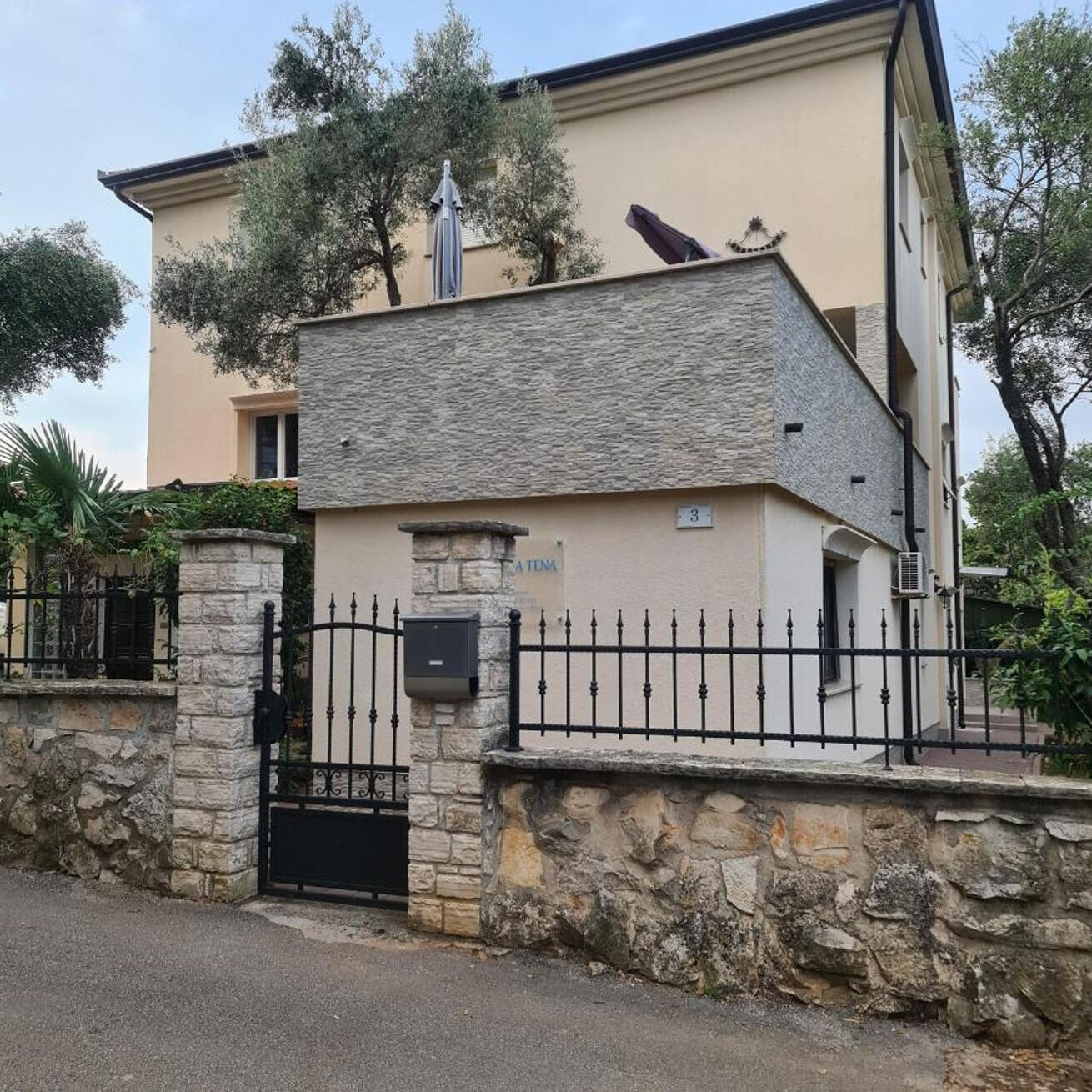 Apartments Ena 111351-A2
