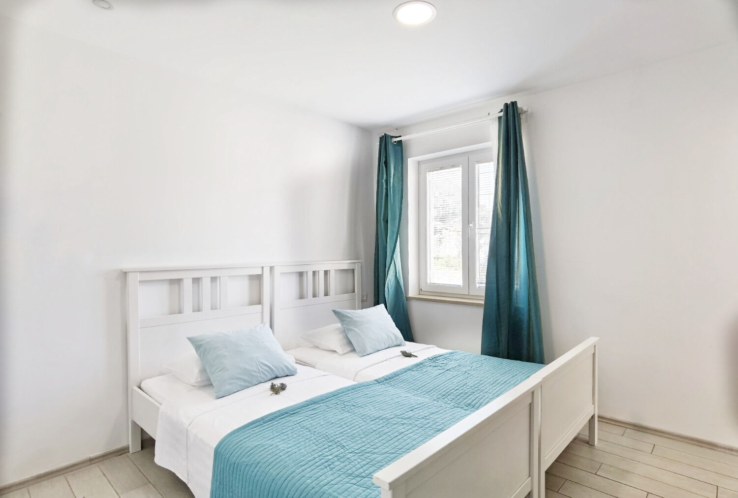 Room Boutique Rooms 111391-S1