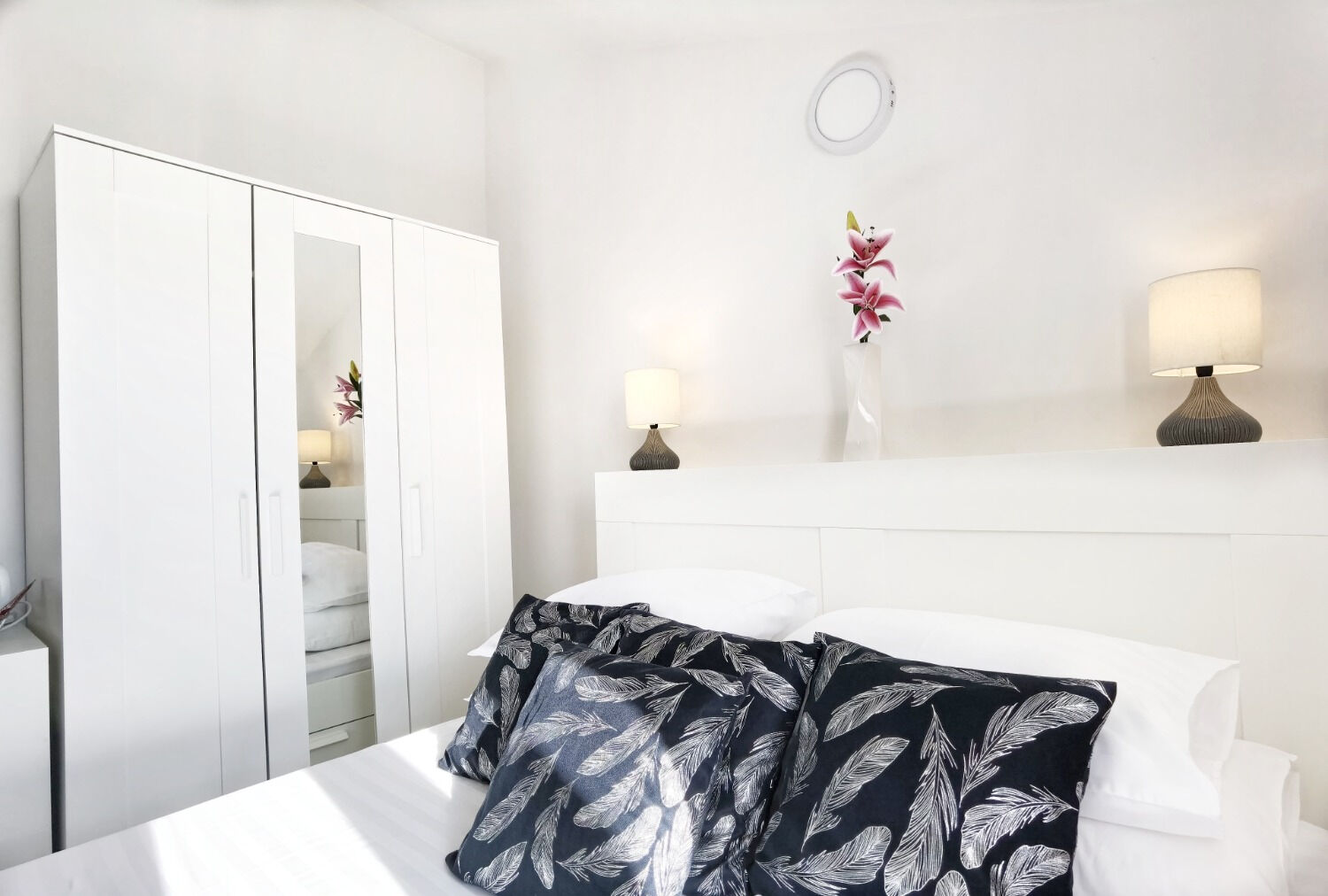 Room Boutique Rooms 111391-S8