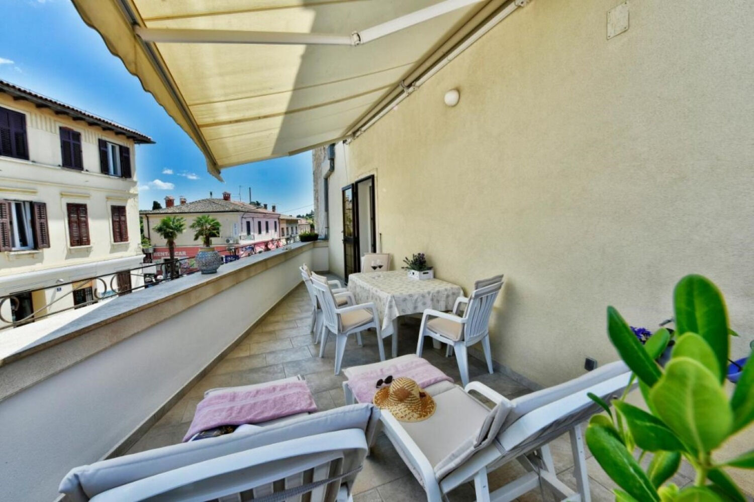 Apartment Ariana 111421-A1