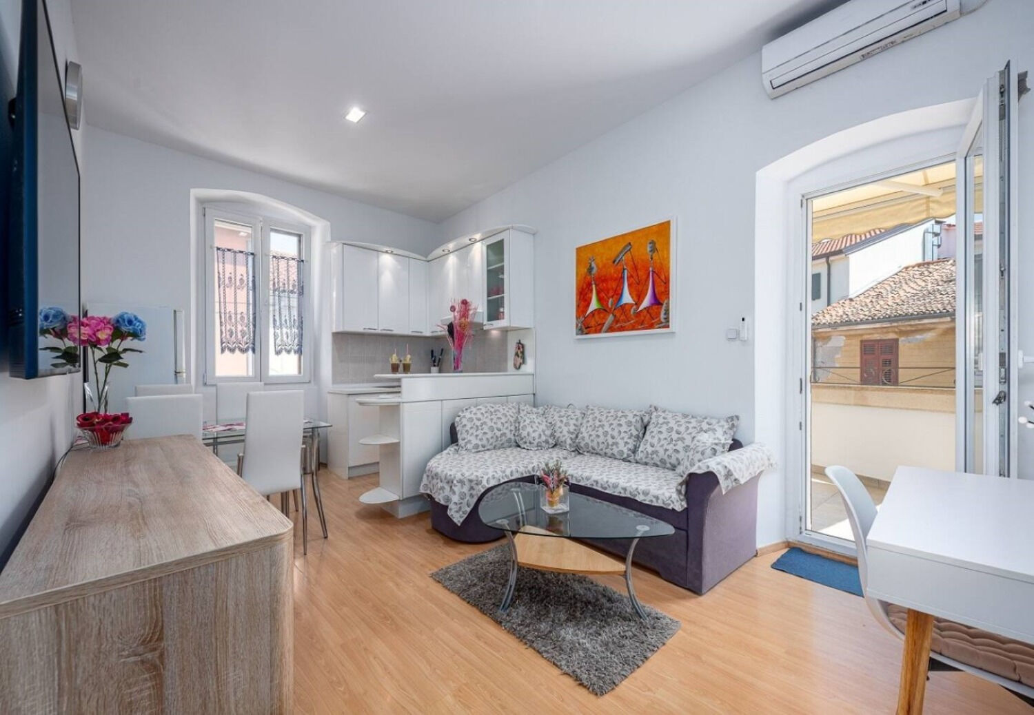 Apartment Ariana 111421-A1