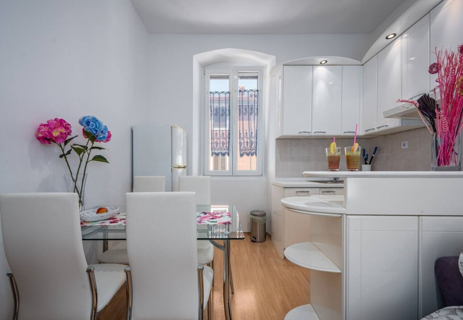 Apartment Ariana 111421-A1