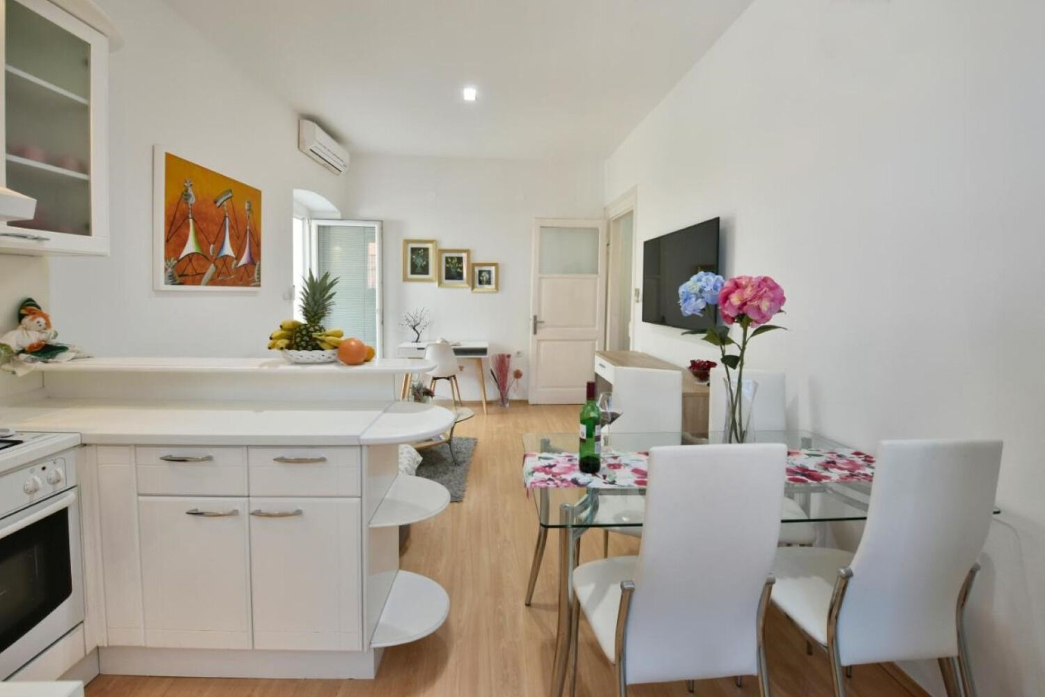 Apartment Ariana 111421-A1