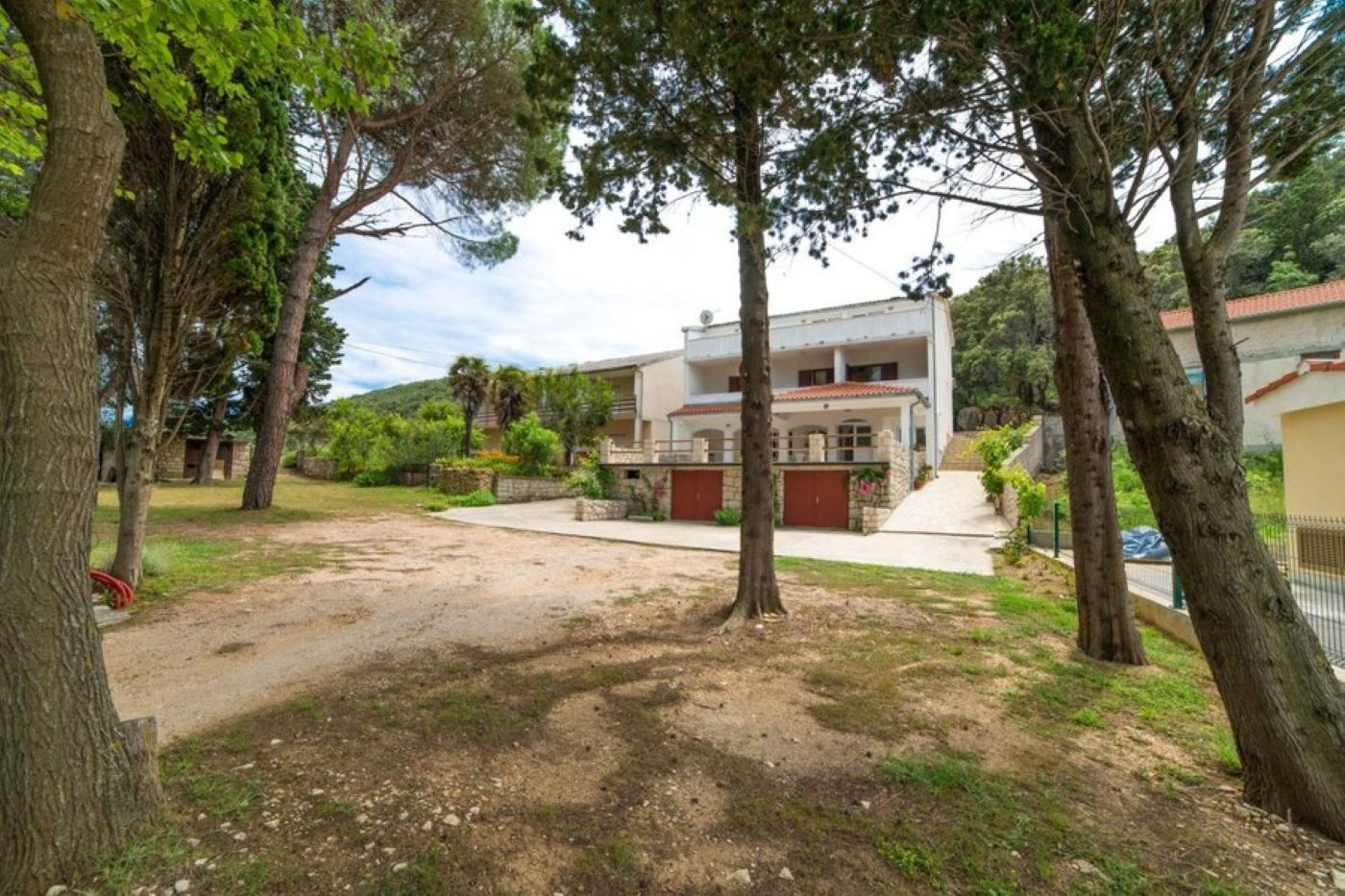 Apartments Niki Accommodation in Rab