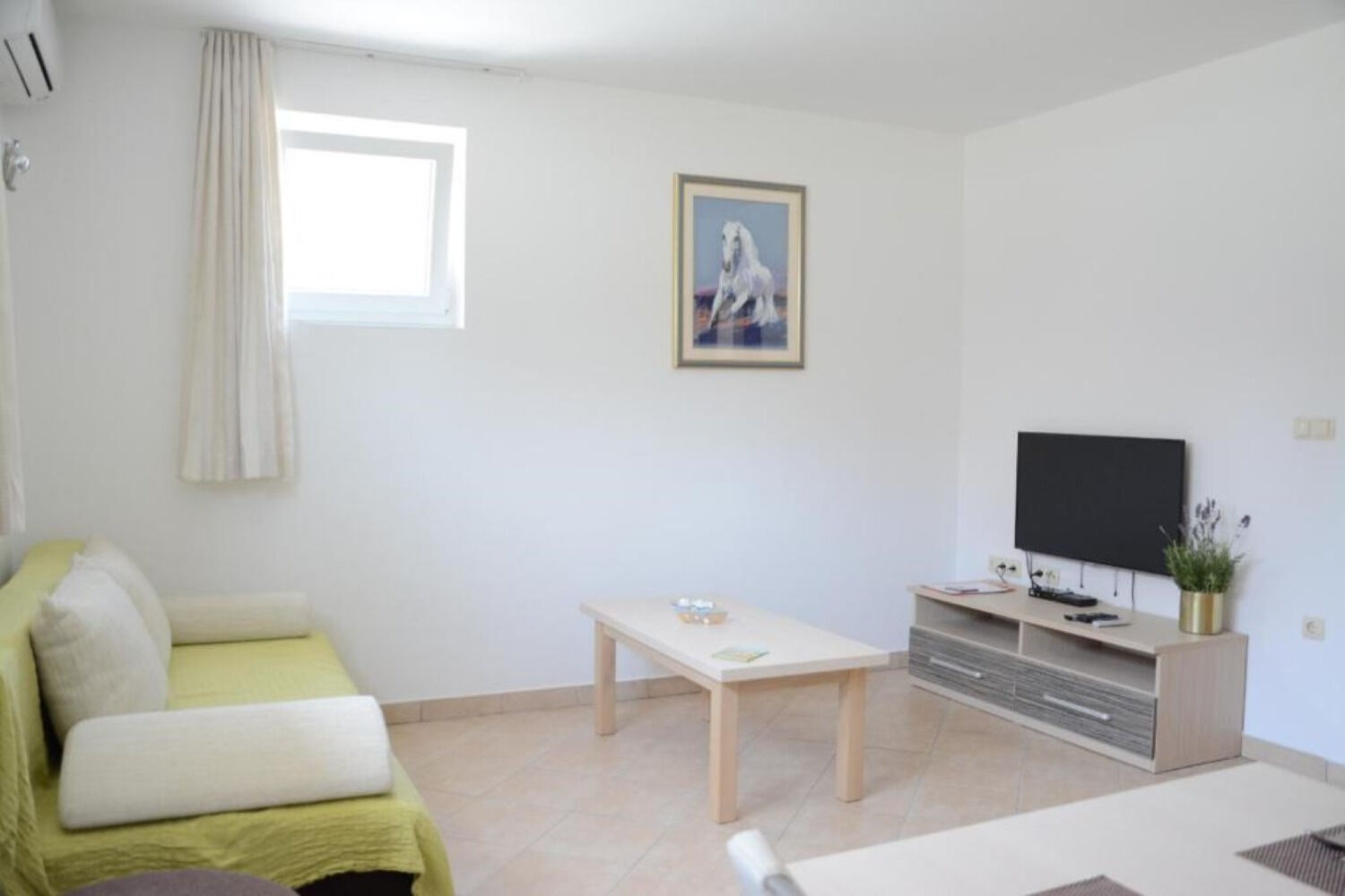 Apartments Rina 111571-A1
