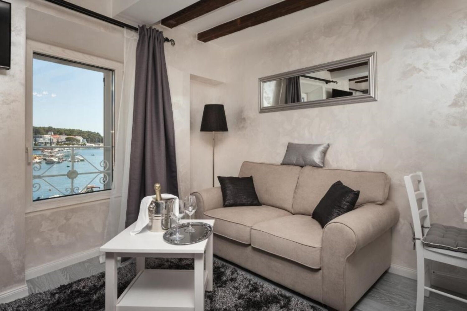 Apartments Regent 2 11163-A2