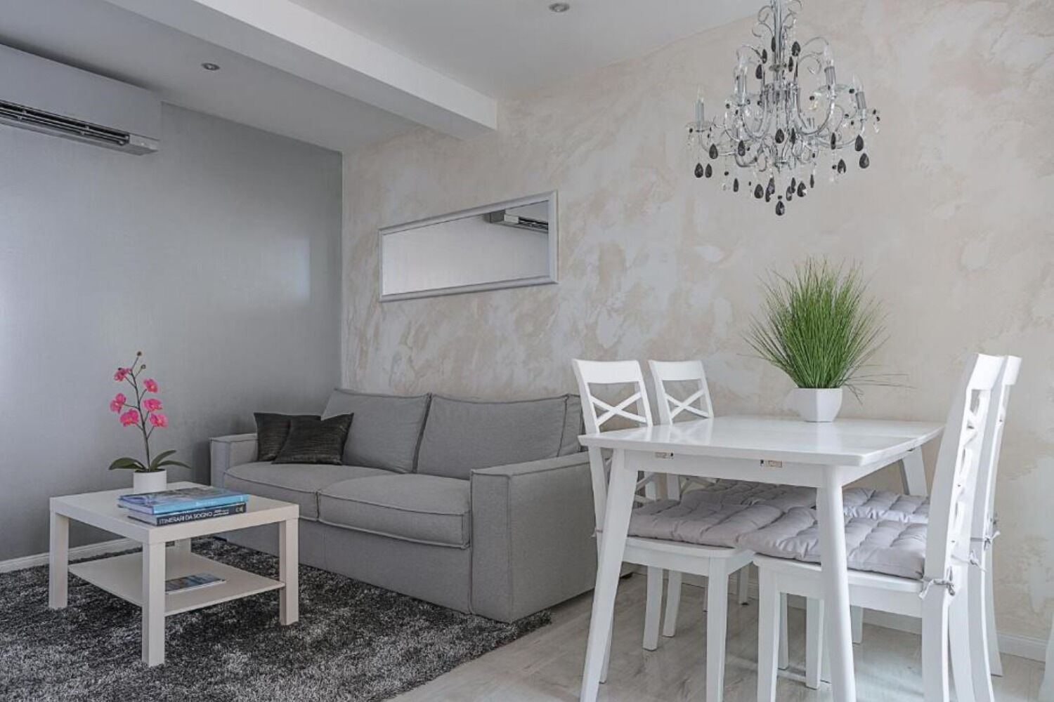 Apartments Regent 3 111651-A1
