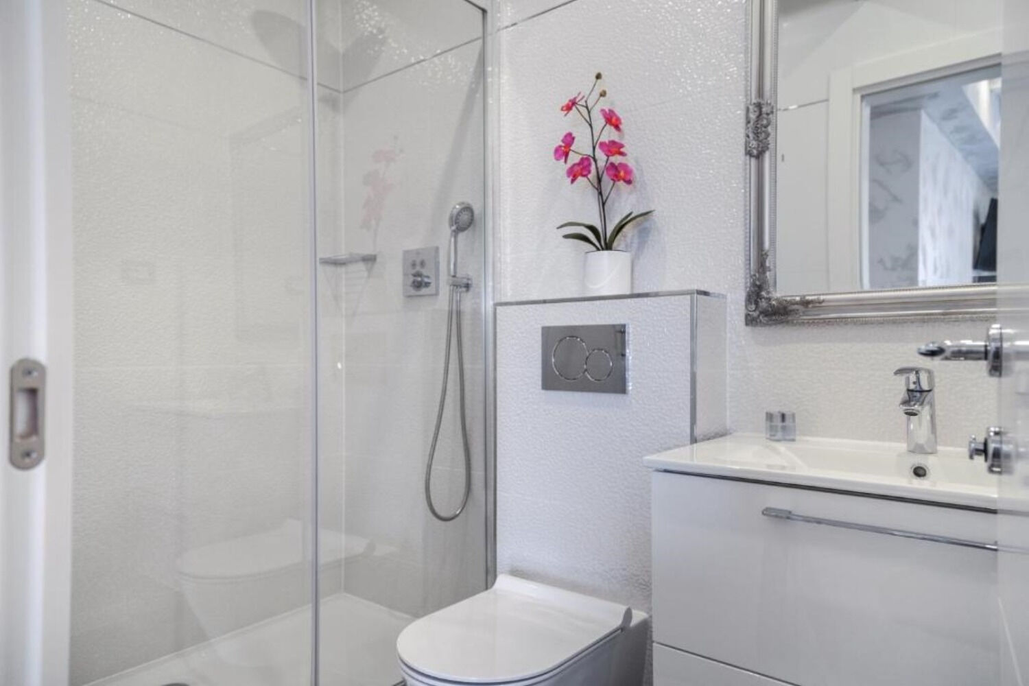 Apartments Regent 3 111651-A1