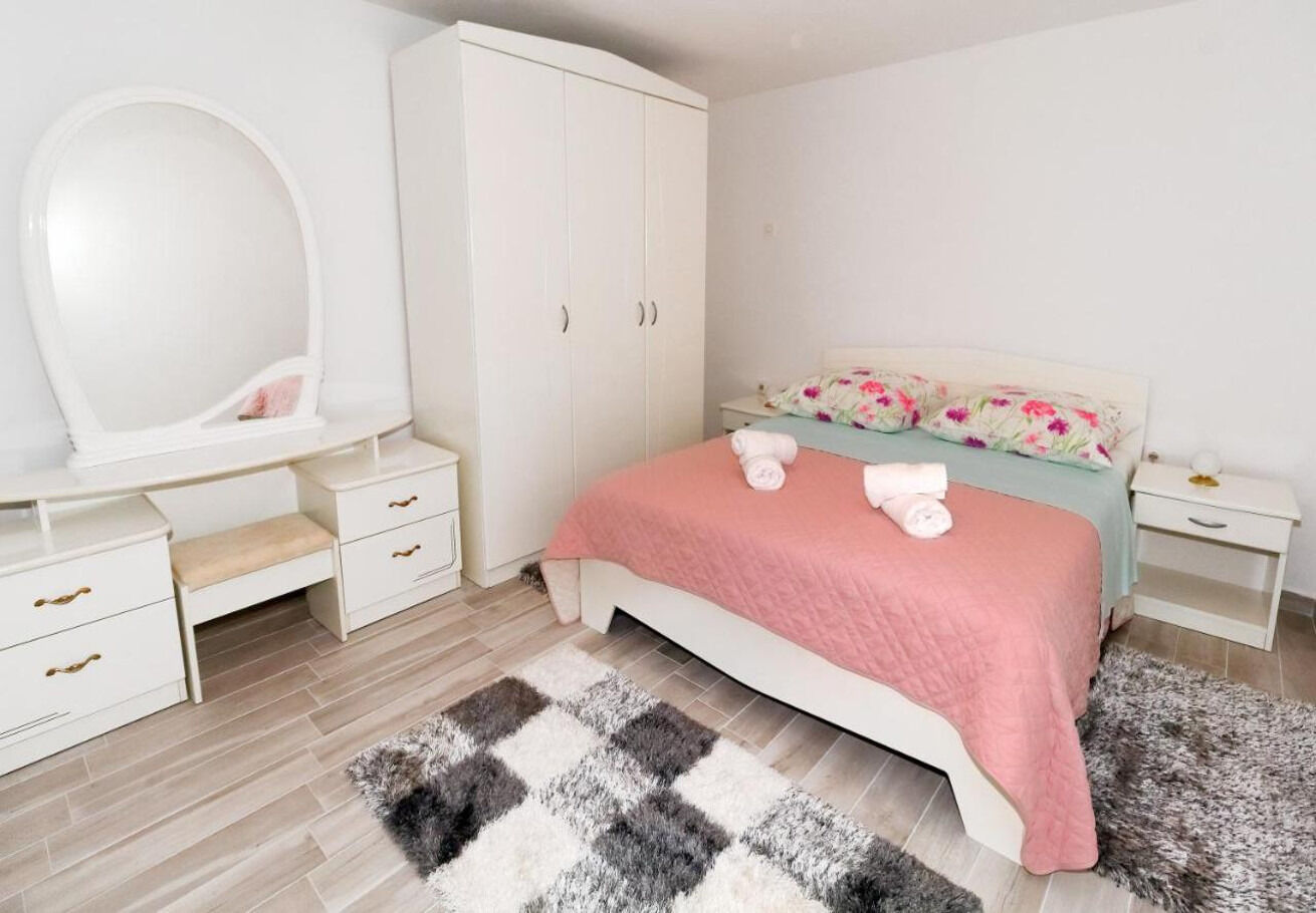 Apartments Angel 11179-A1