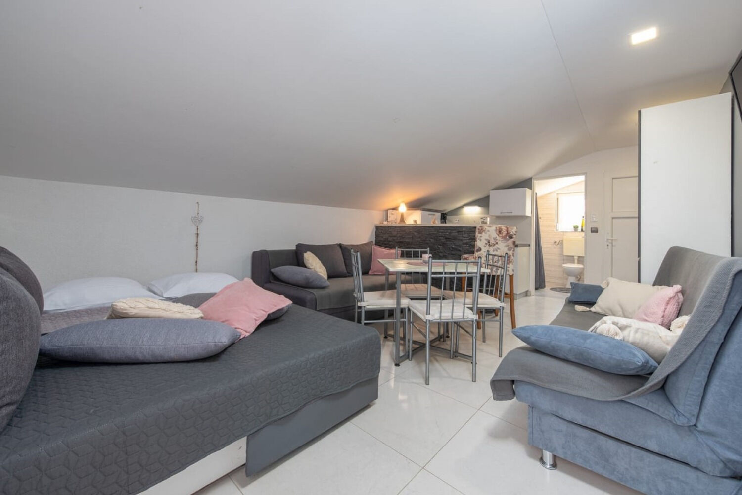 Apartments Mil 111871-A2