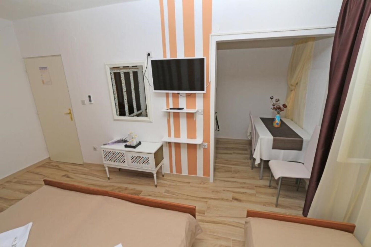 Apartments and Room Tattoo 111881-A3