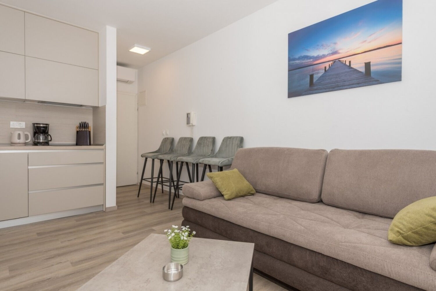 Apartments Mari 111891-A2