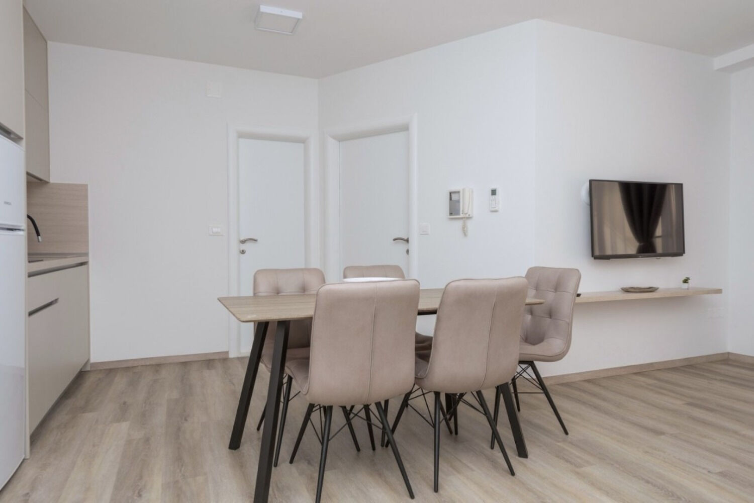 Apartments Mari 111891-A4