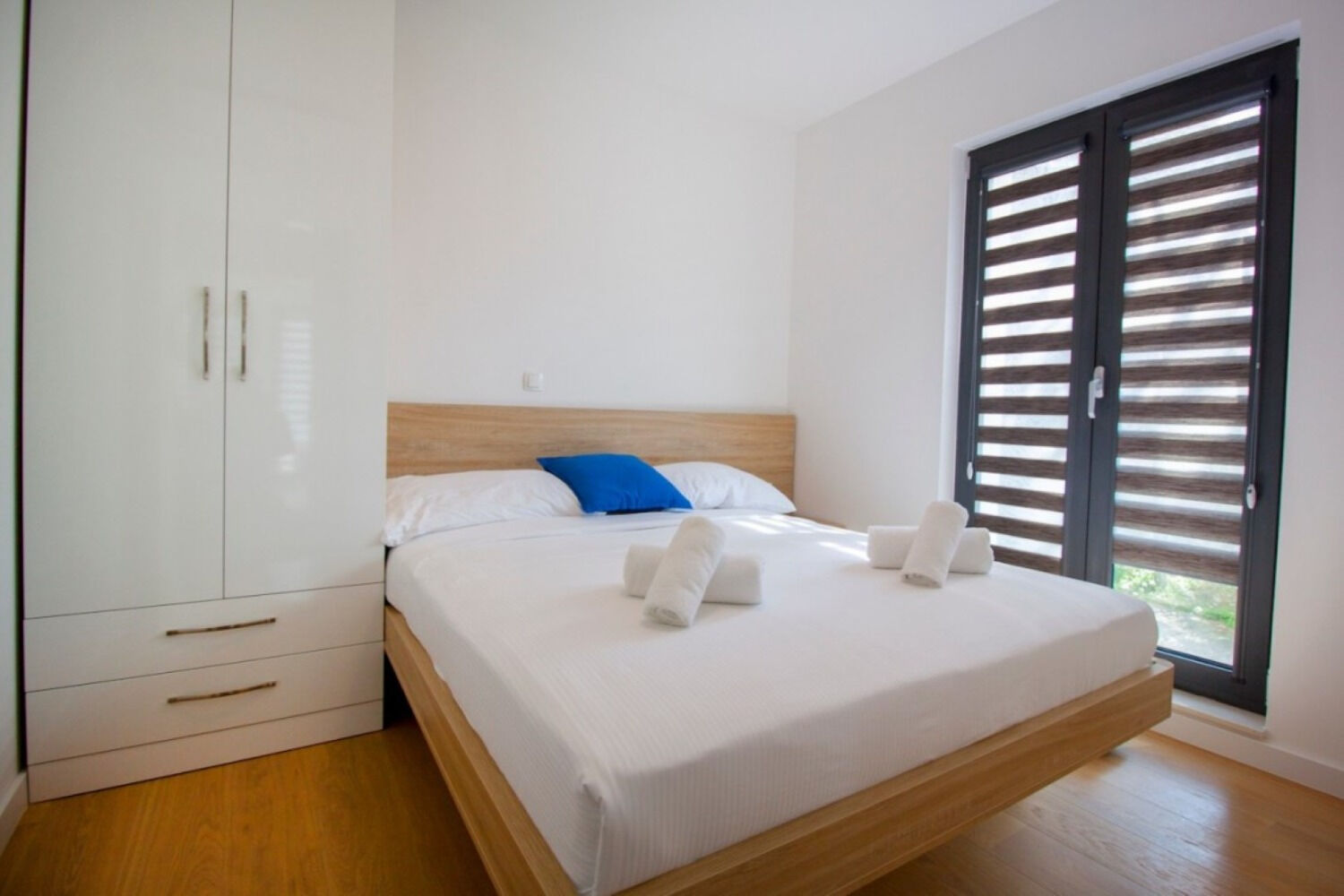 Apartments Maka 11196-A1