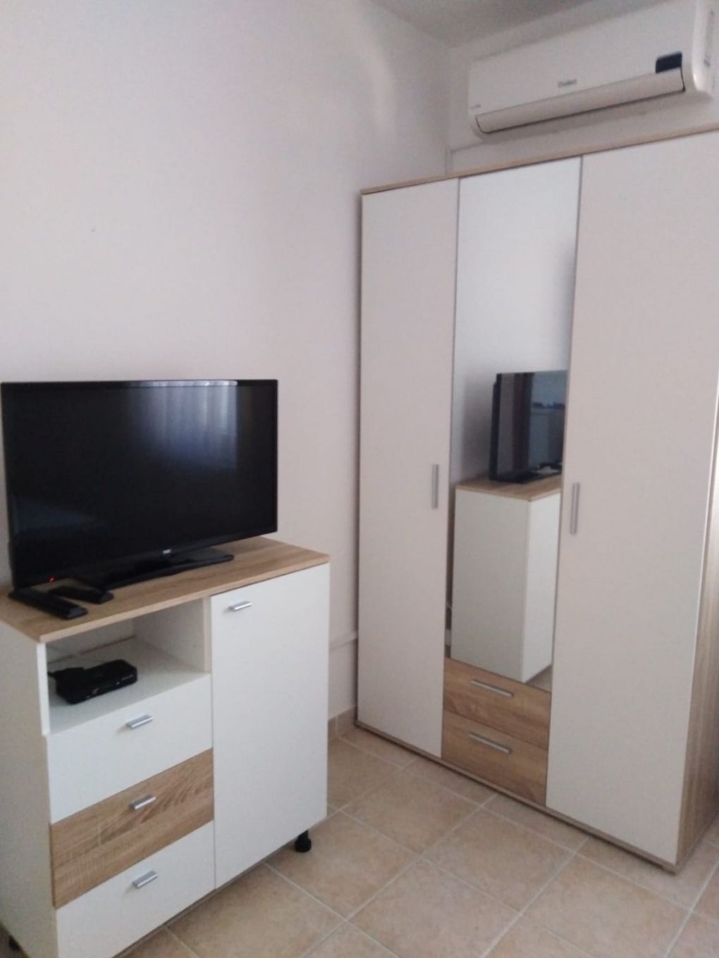 Apartments Tomy 11203-A2
