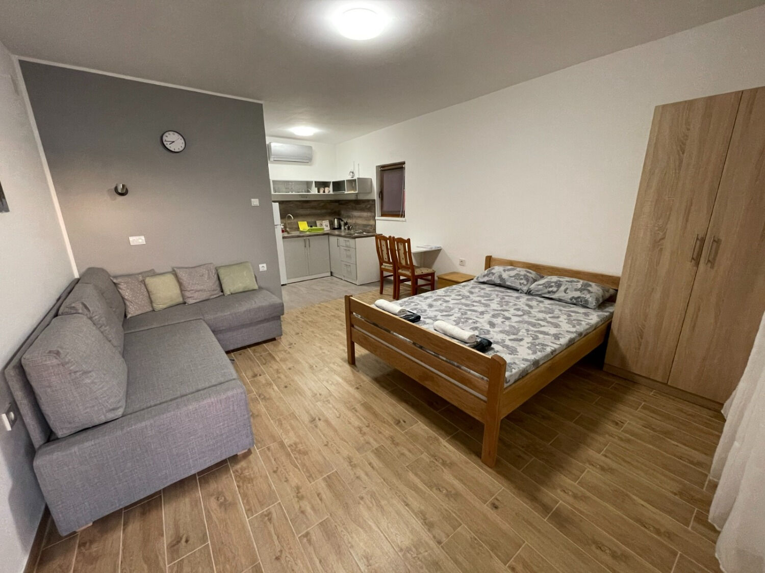 Apartments Jenny 11205-A2