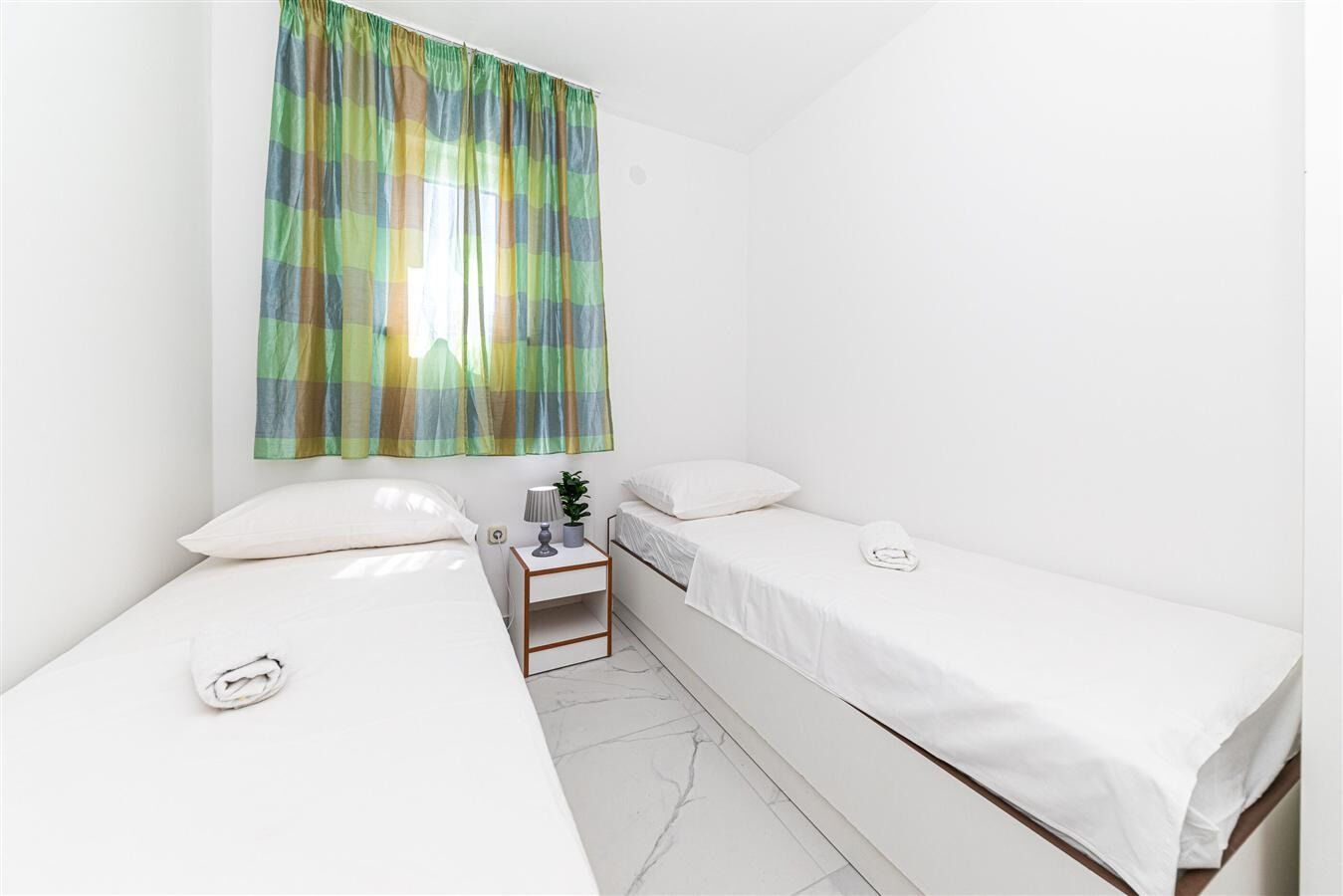 Apartments Bozo 112021-A3